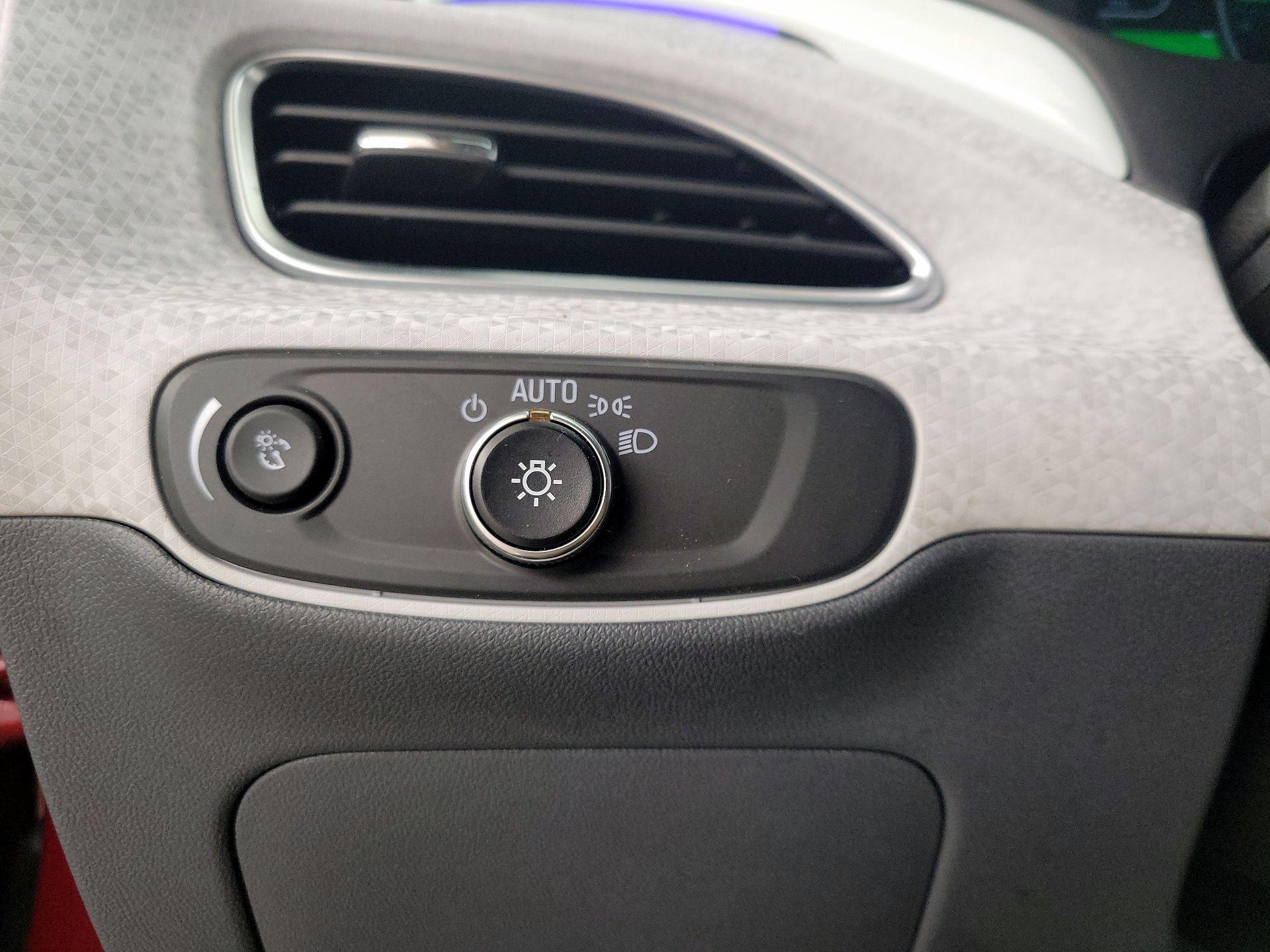 Thumbnail: 2021 Chevrolet Bolt EV - 13