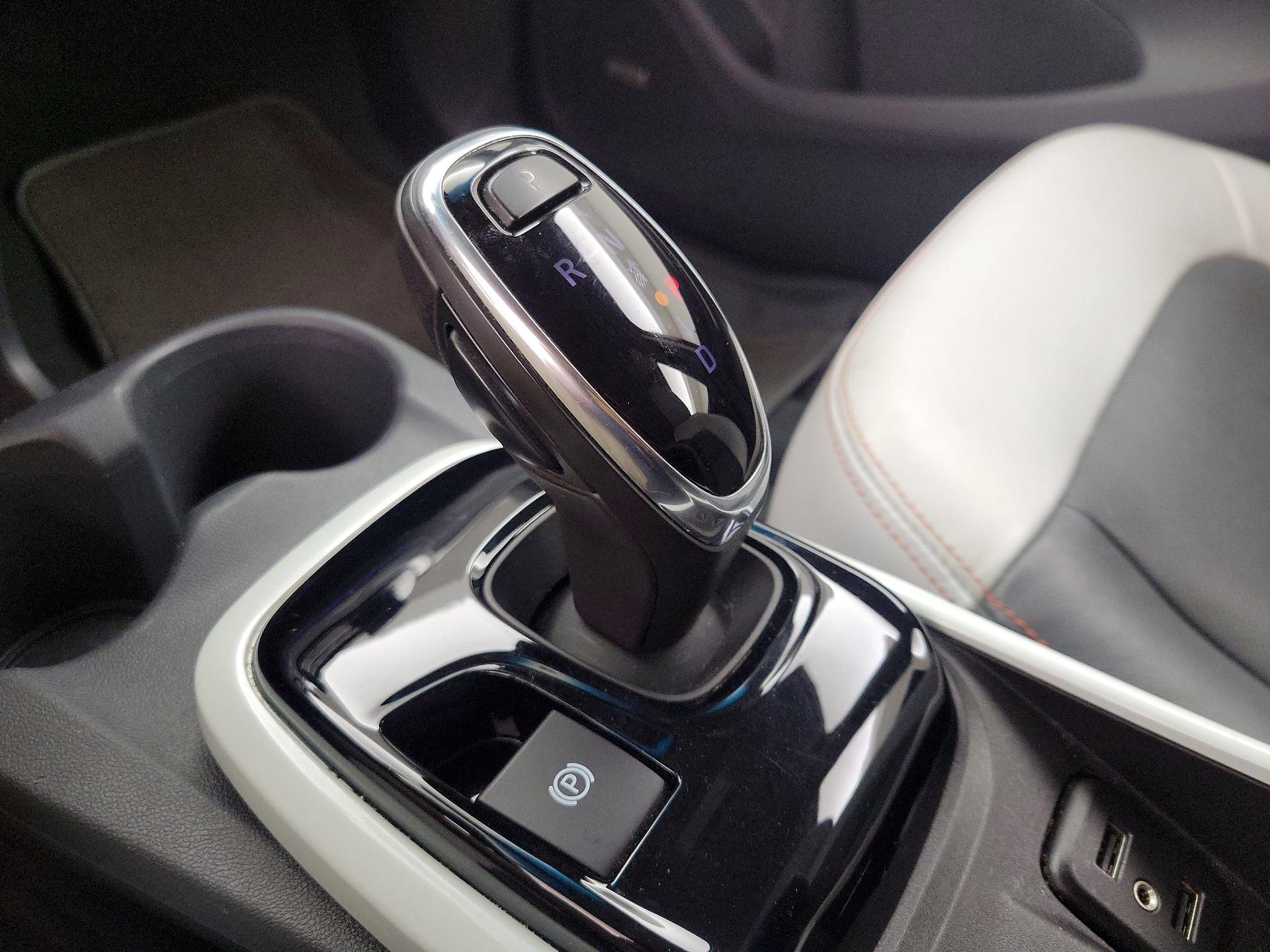 Thumbnail: 2021 Chevrolet Bolt EV - 17