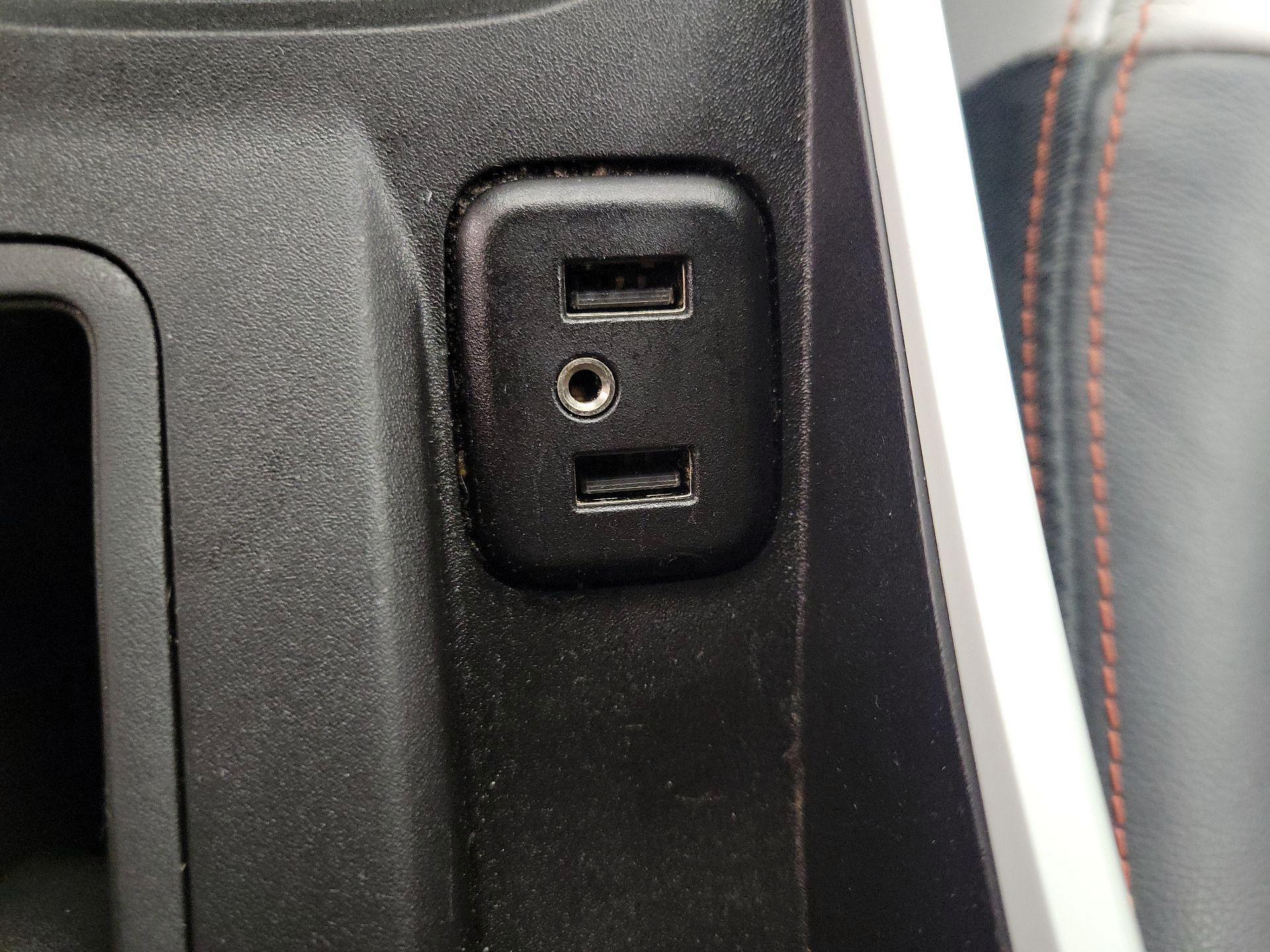 Thumbnail: 2021 Chevrolet Bolt EV - 18
