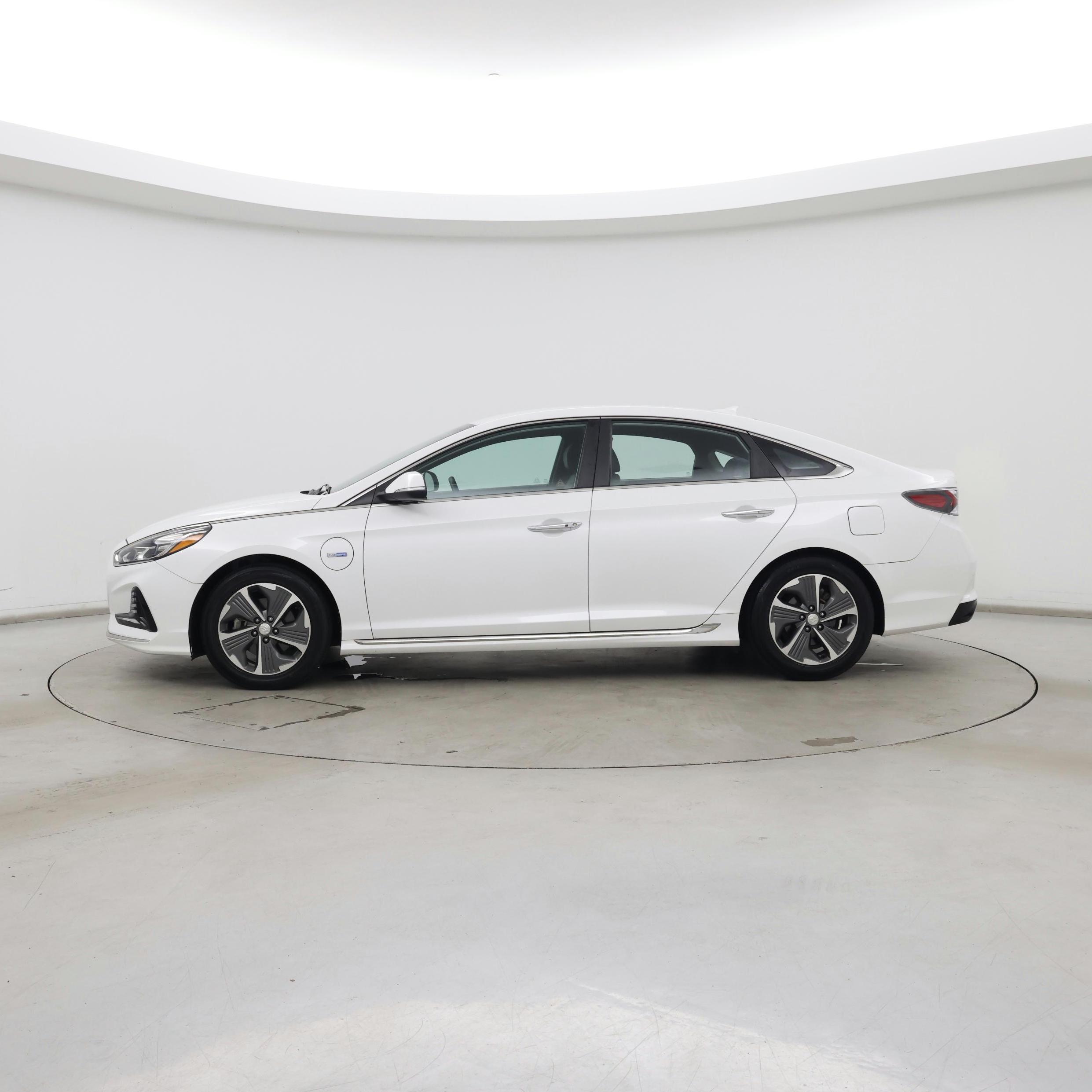 Thumbnail: 2019 Hyundai Sonata - 3