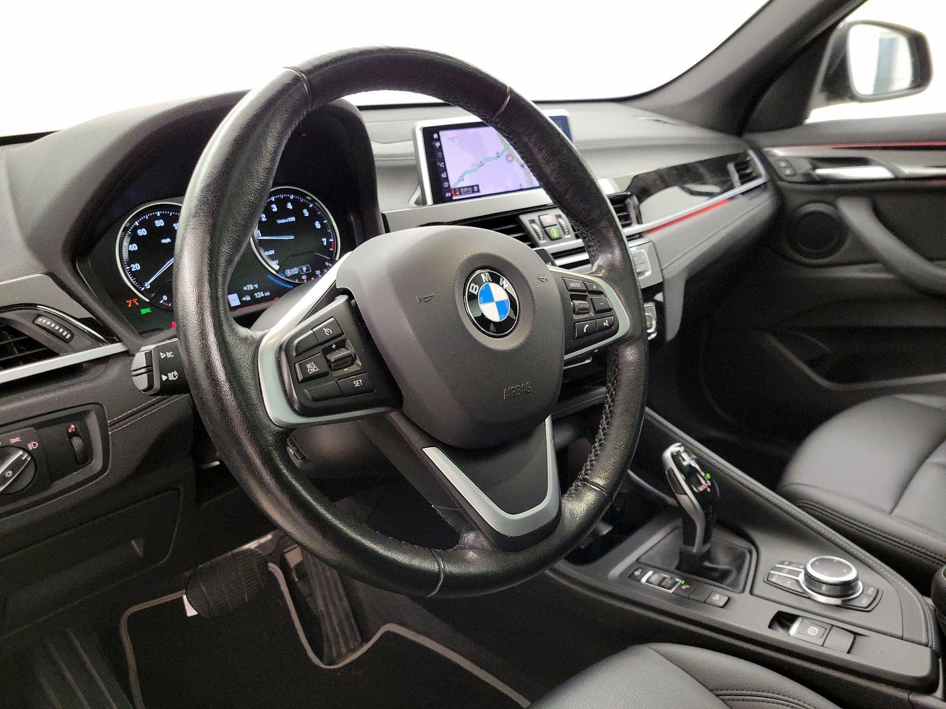 Thumbnail: 2022 BMW X1 - 9