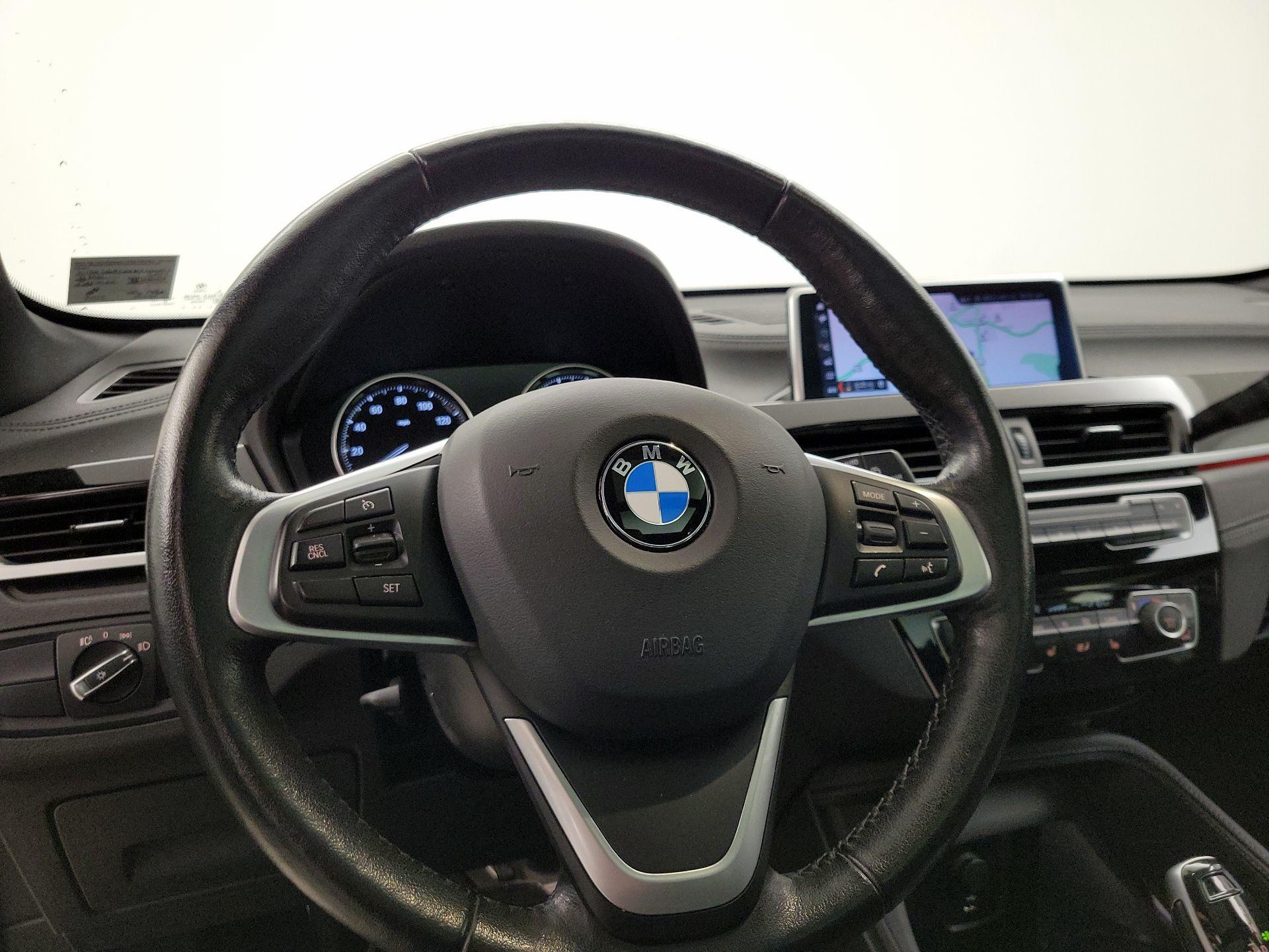 Thumbnail: 2022 BMW X1 - 10