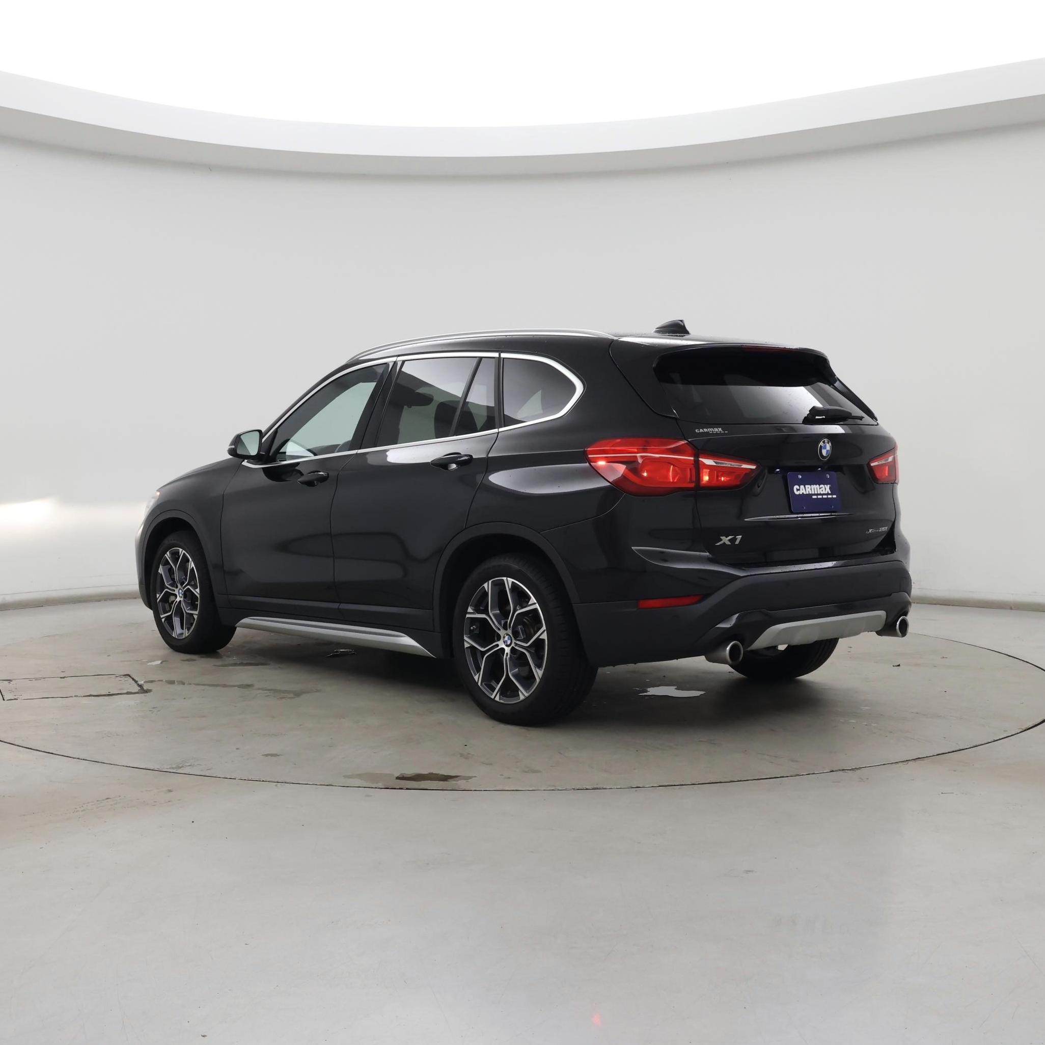 Thumbnail: 2022 BMW X1 - 2