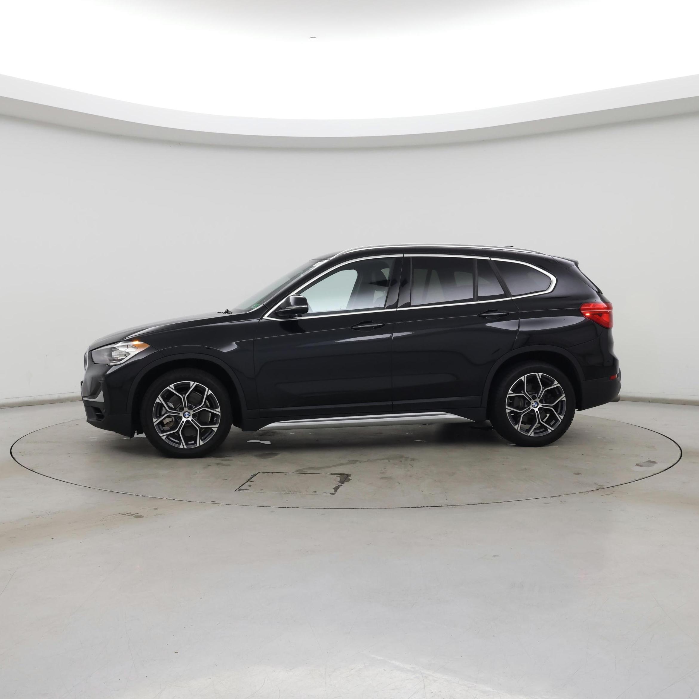 Thumbnail: 2022 BMW X1 - 3