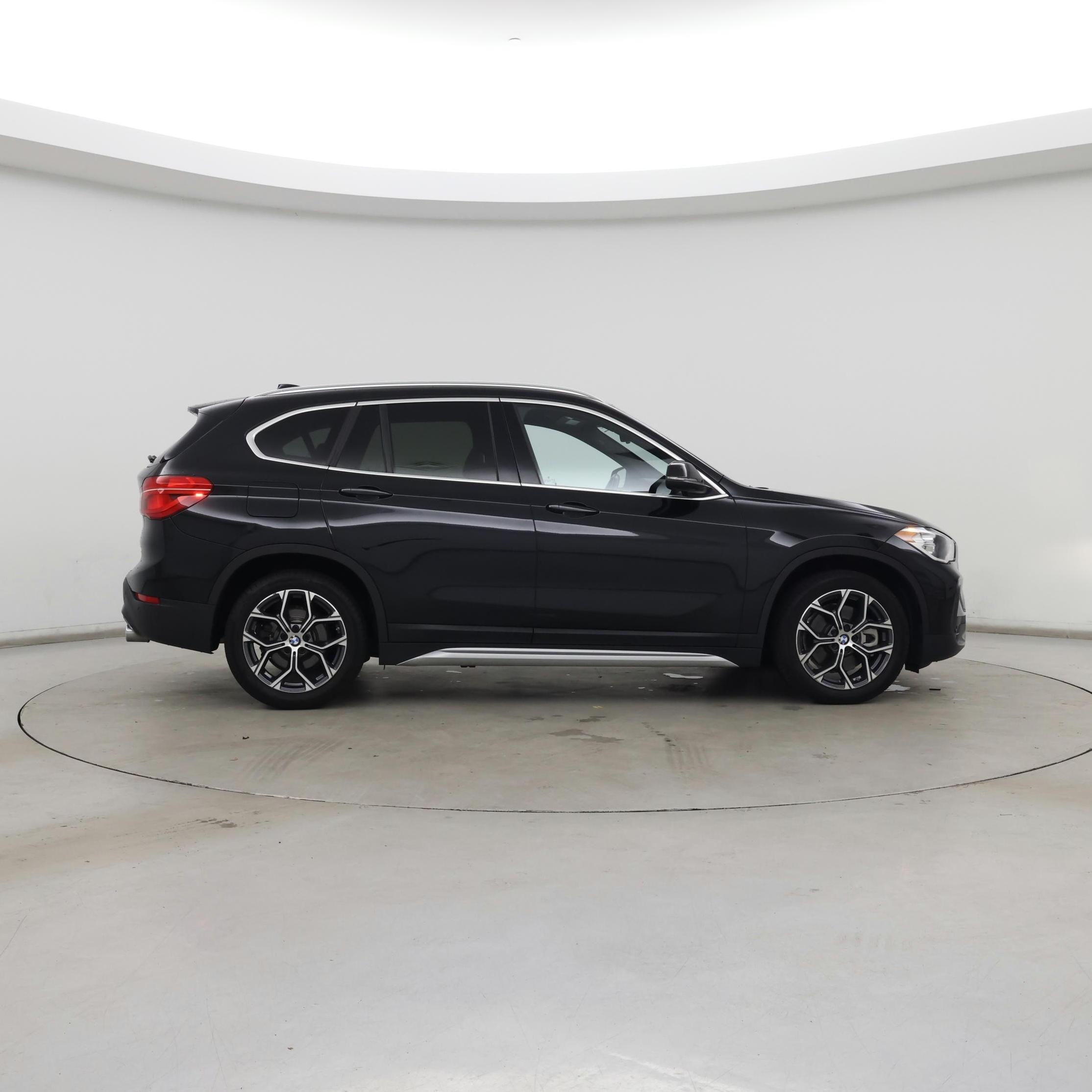 Thumbnail: 2022 BMW X1 - 7