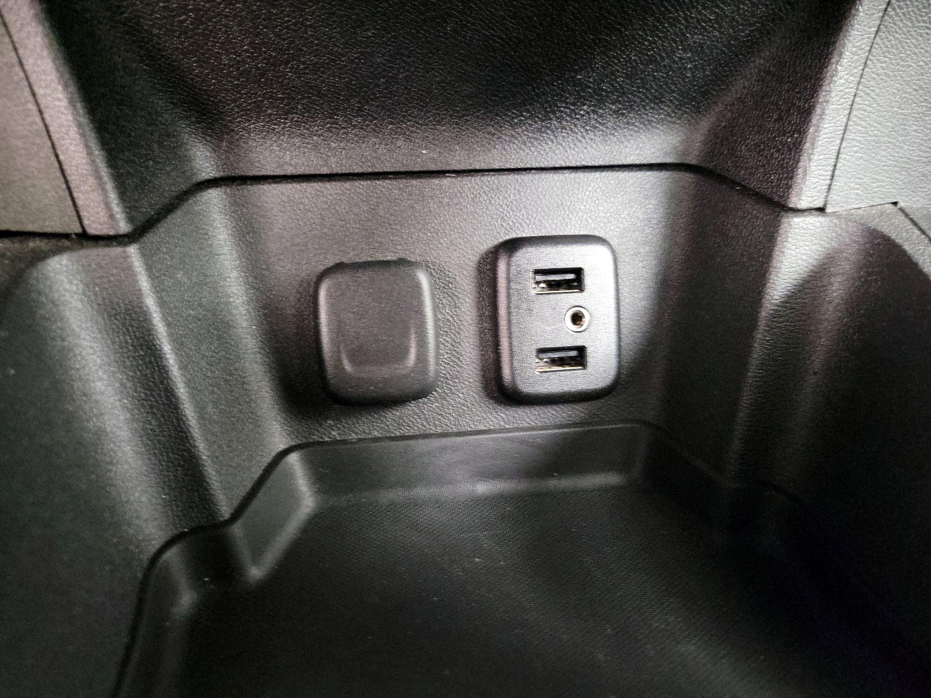 Thumbnail: 2016 Chevrolet Volt - 19