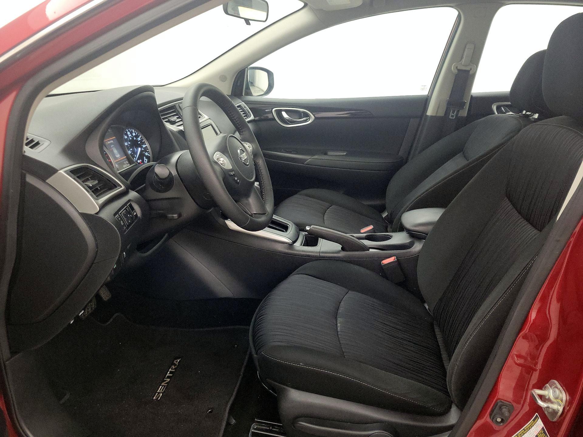 Thumbnail: 2019 Nissan Sentra - 11