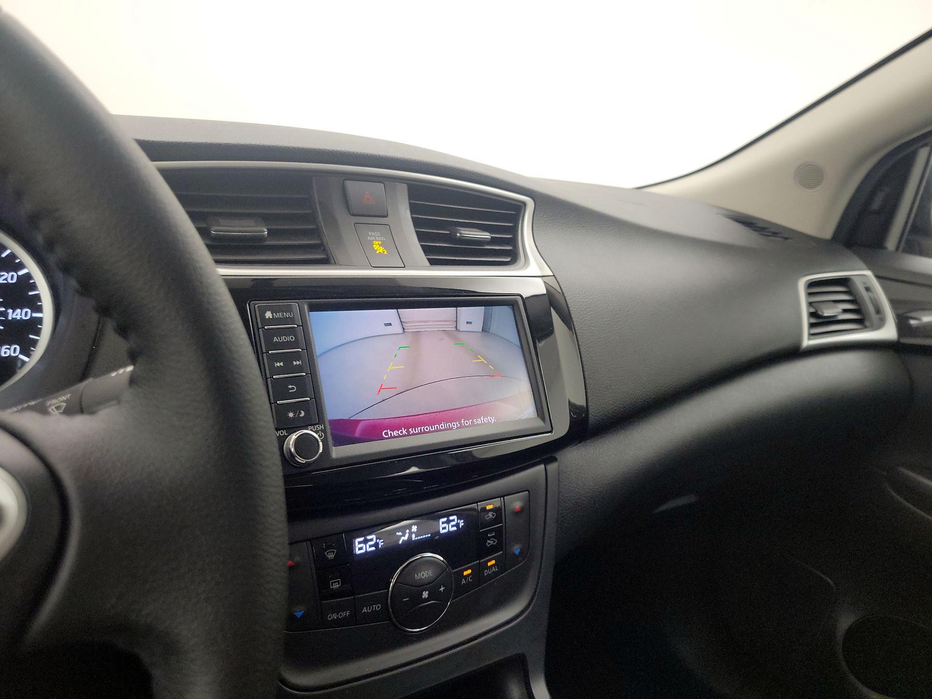 Thumbnail: 2019 Nissan Sentra - 14