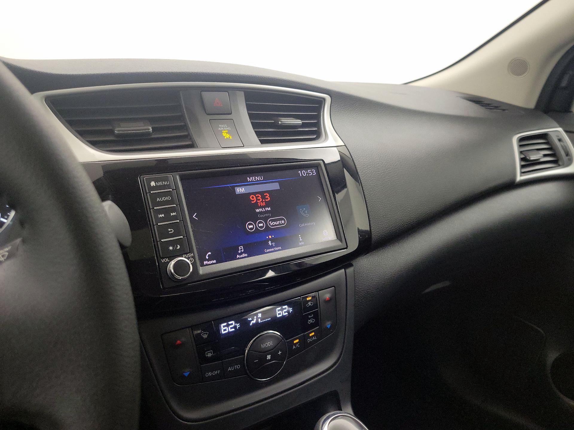 Thumbnail: 2019 Nissan Sentra - 15