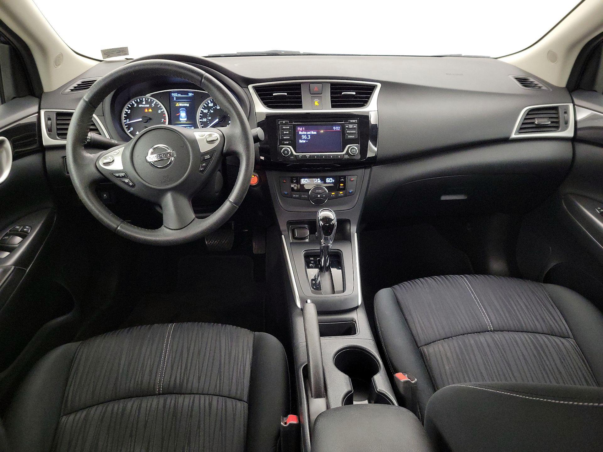 Thumbnail: 2018 Nissan Sentra - 9