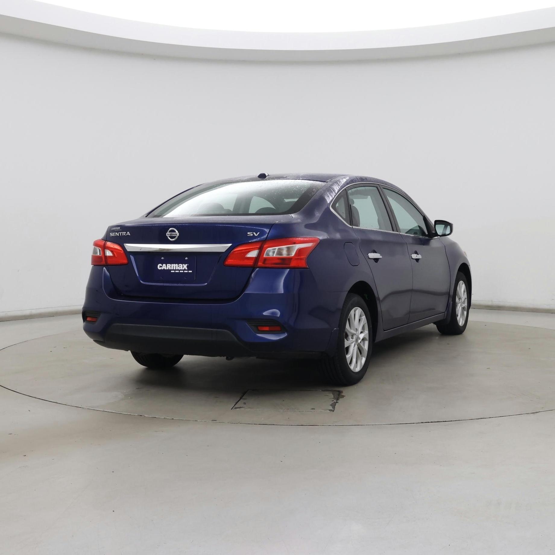 Thumbnail: 2018 Nissan Sentra - 8