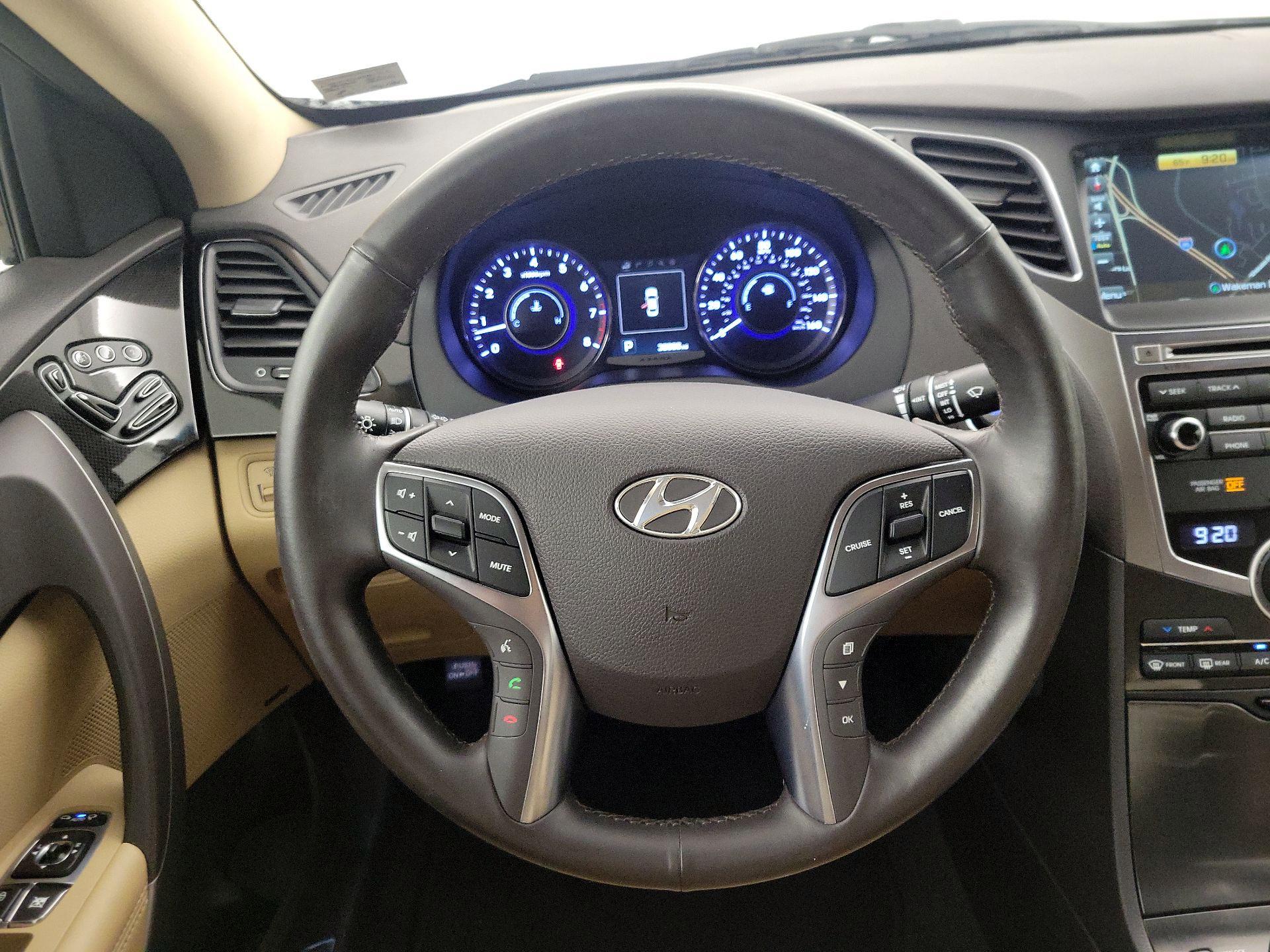 Thumbnail: 2016 Hyundai Azera - 10