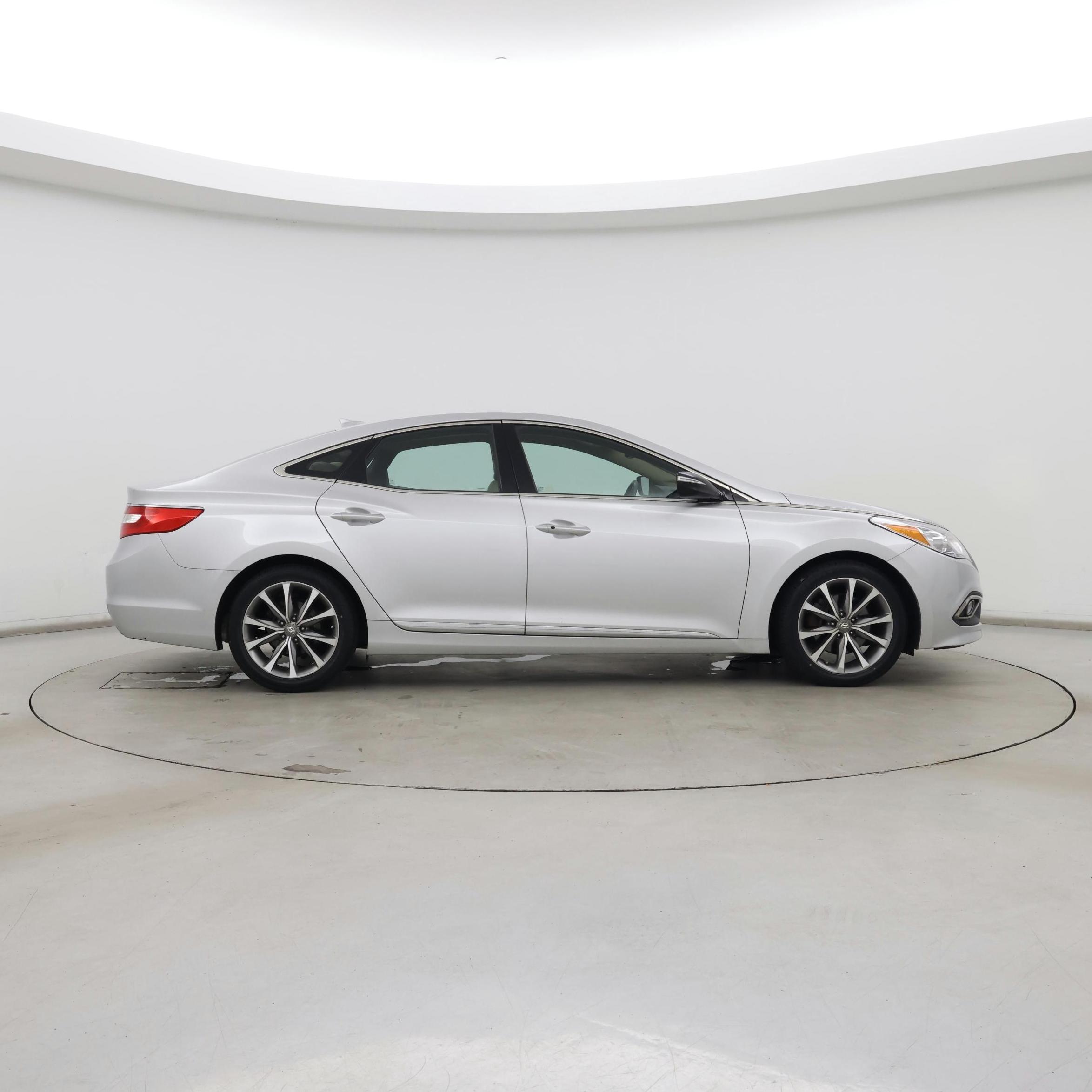 Thumbnail: 2016 Hyundai Azera - 7