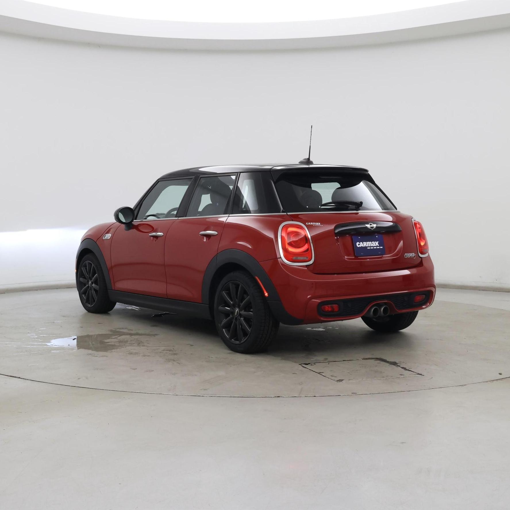 Thumbnail: 2018 MINI Cooper Hardtop - 2