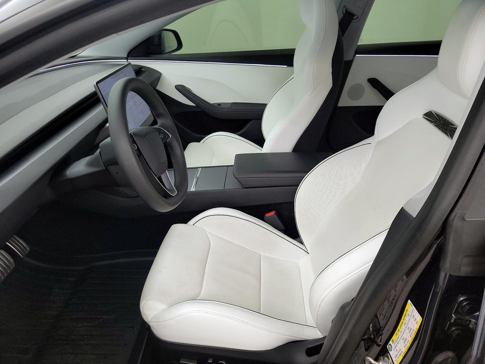 Thumbnail: 2024 Tesla Model 3 - 11