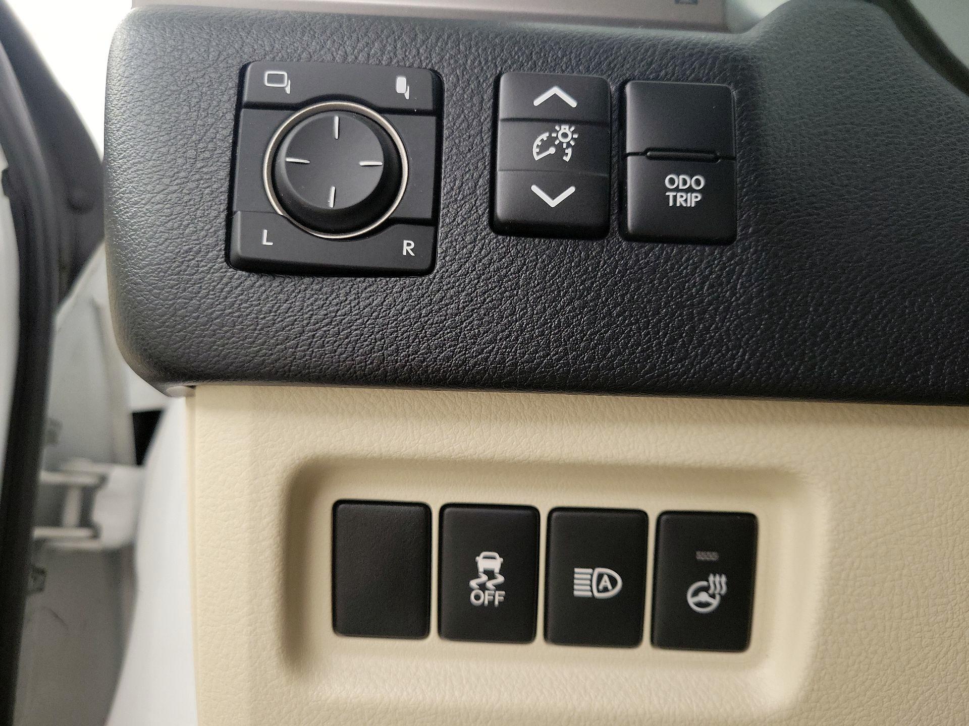 Thumbnail: 2022 Lexus GX - 13