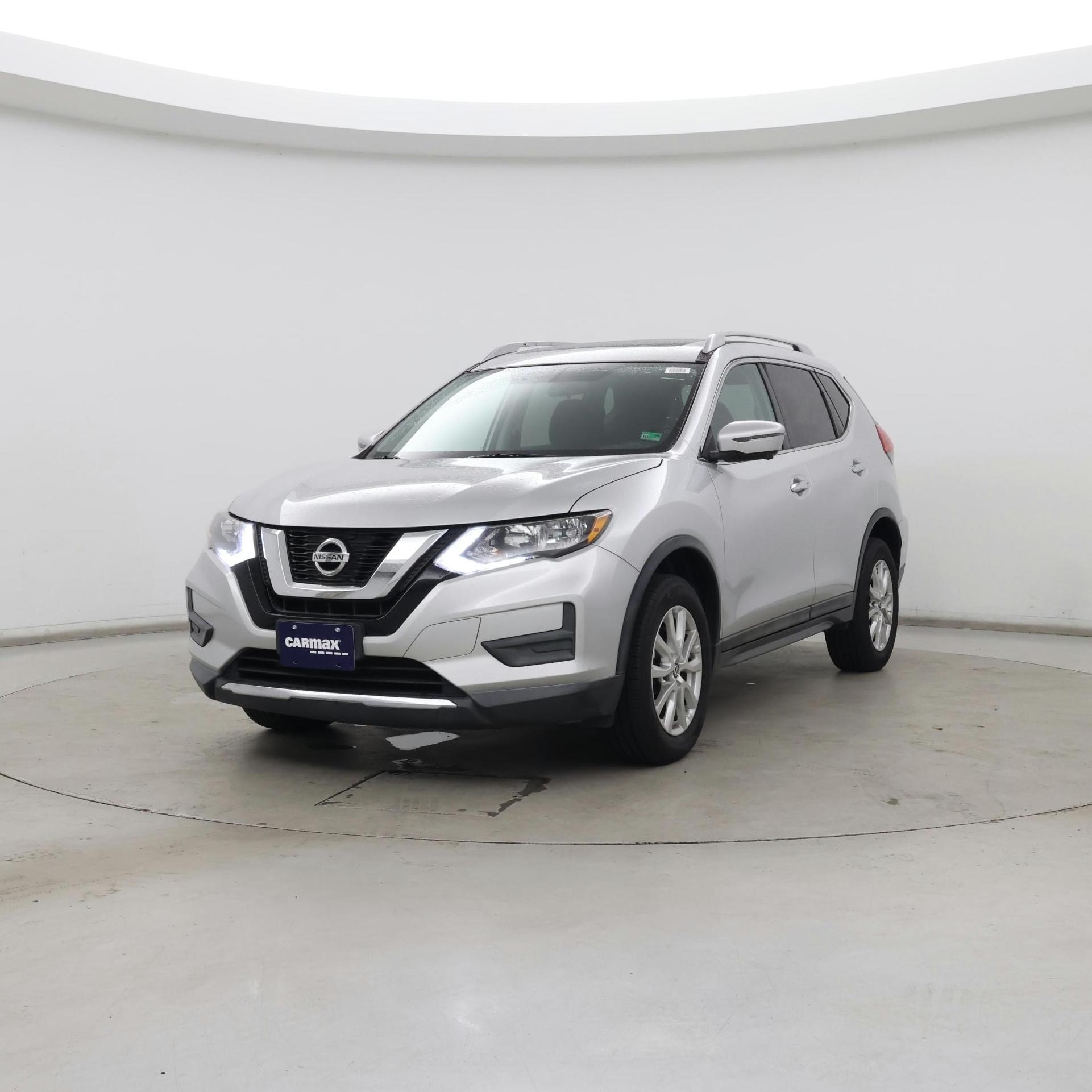 Thumbnail: 2017 Nissan Rogue - 4