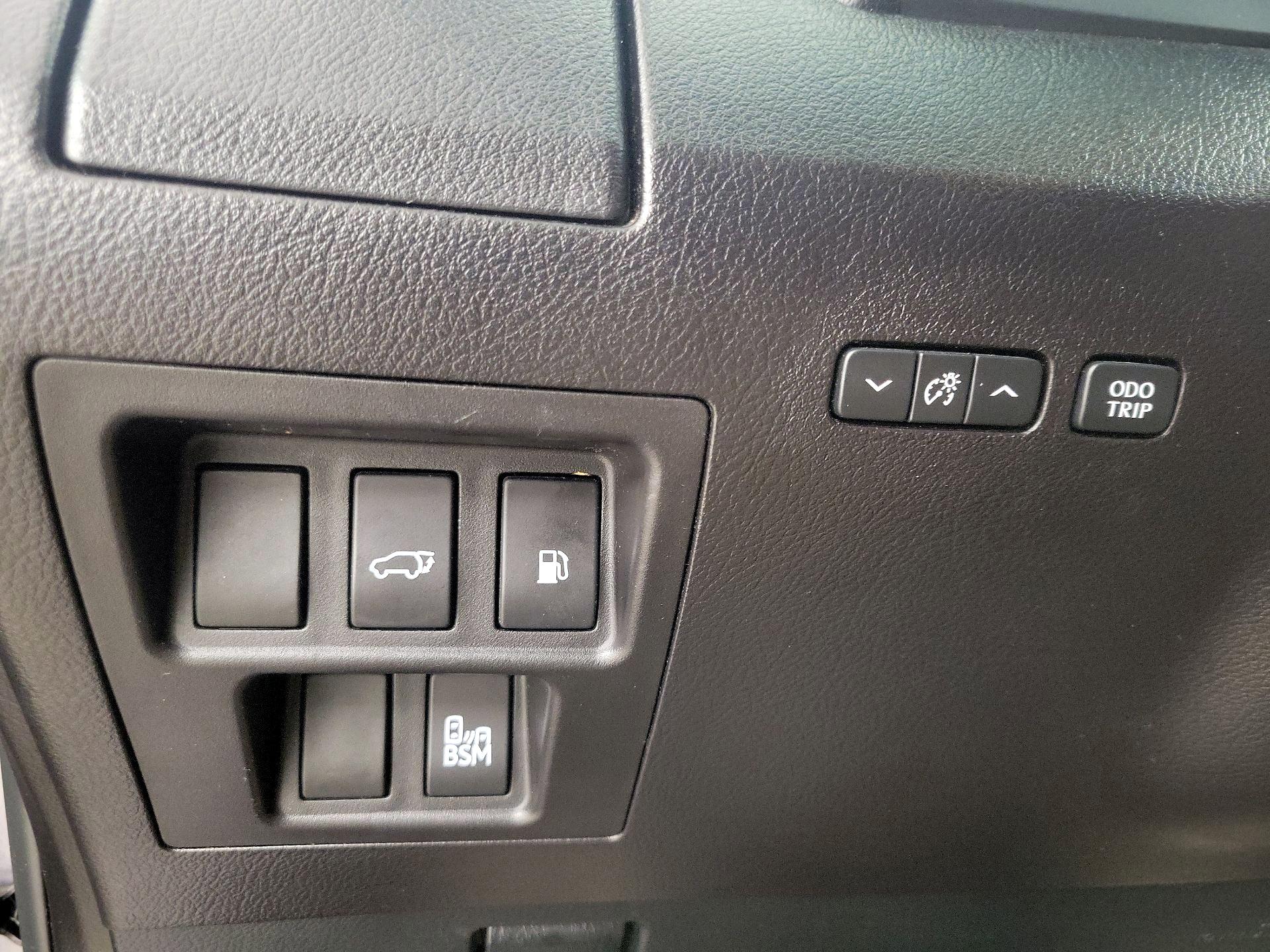 Thumbnail: 2015 Lexus RX - 13