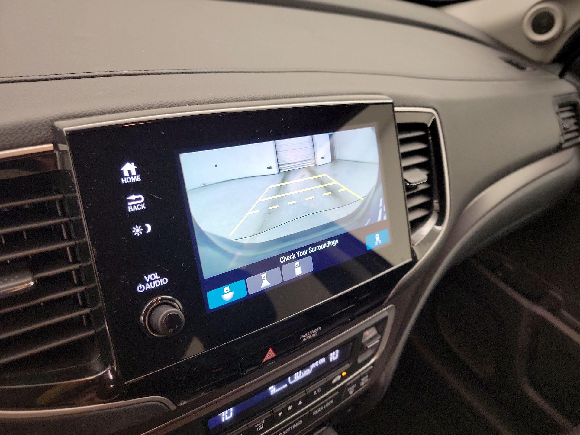 Thumbnail: 2020 Honda Pilot - 14