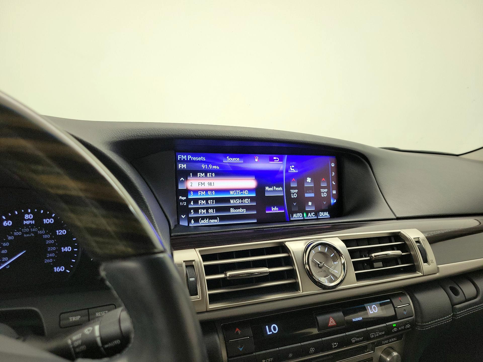 Thumbnail: 2016 Lexus LS - 16