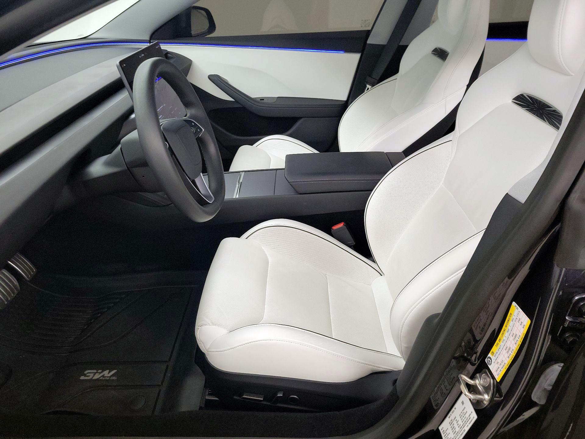 Thumbnail: 2024 Tesla Model 3 - 11