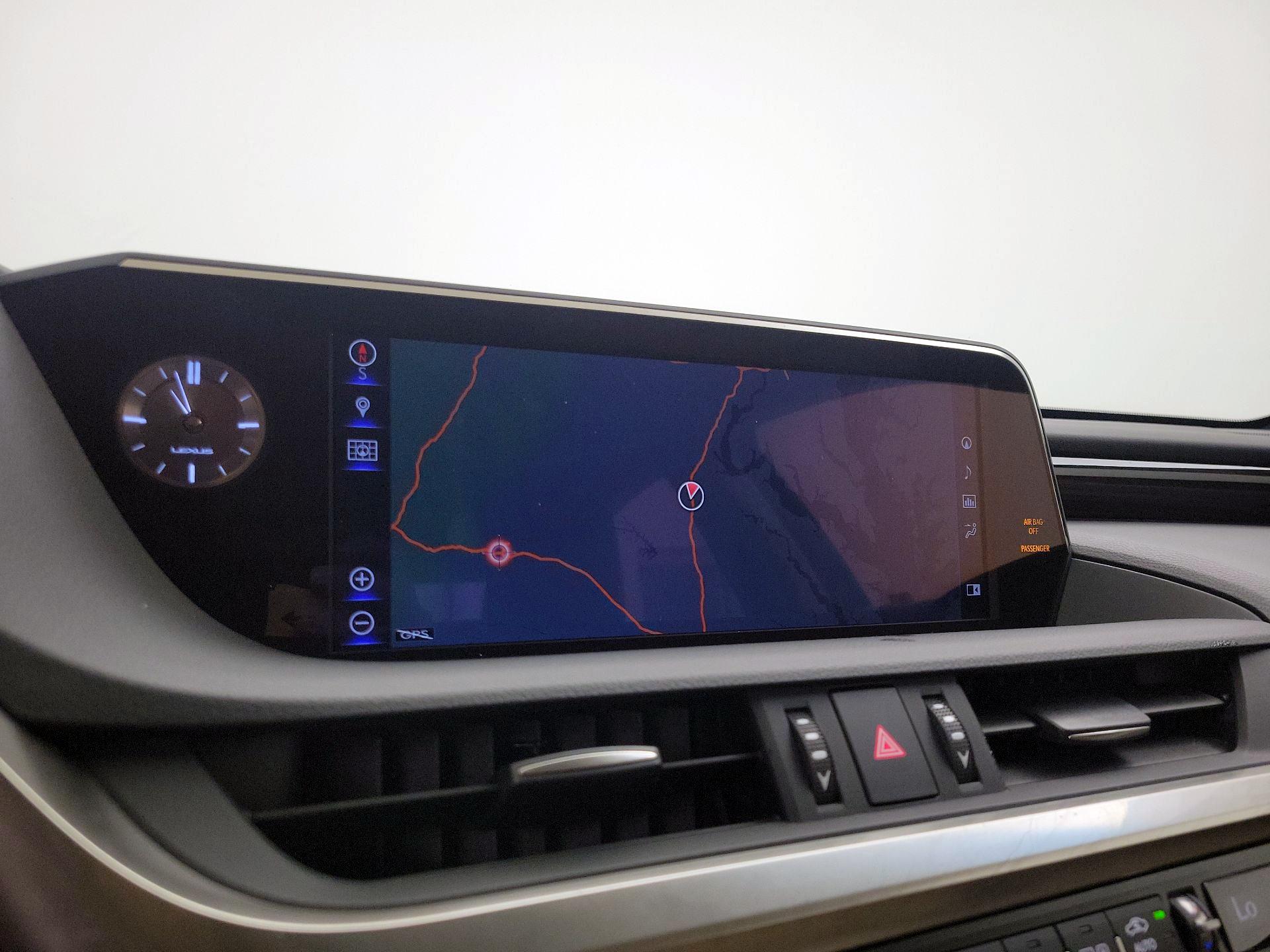 Thumbnail: 2019 Lexus ES - 14
