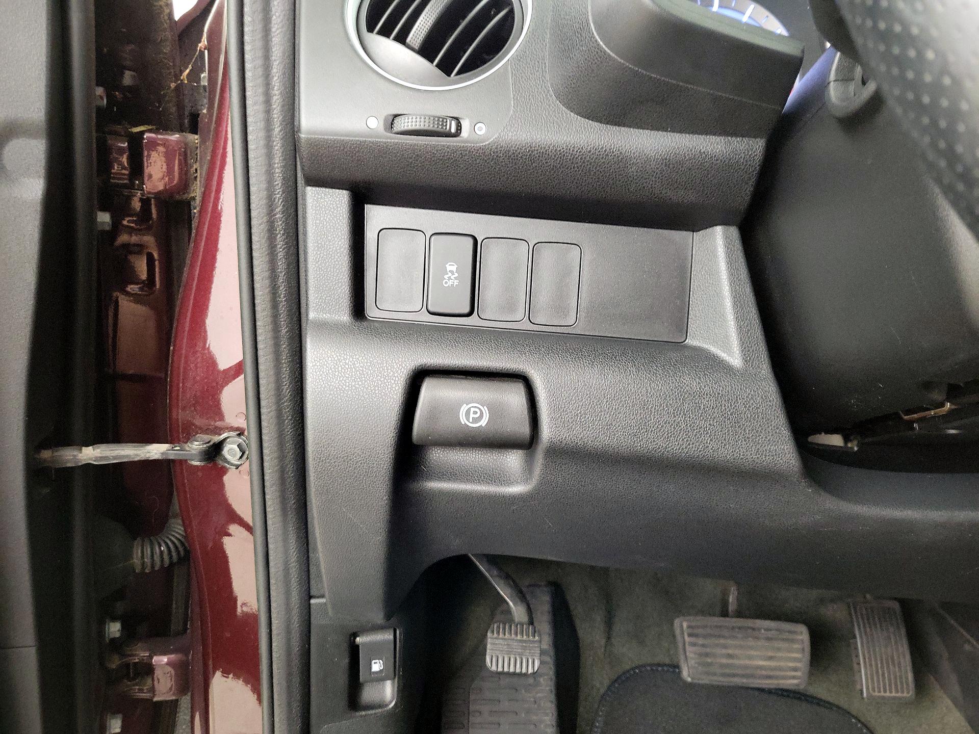 Thumbnail: 2015 Honda Pilot - 13