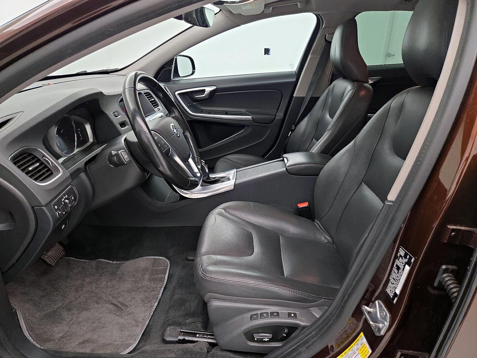 Thumbnail: 2018 Volvo S60 - 11