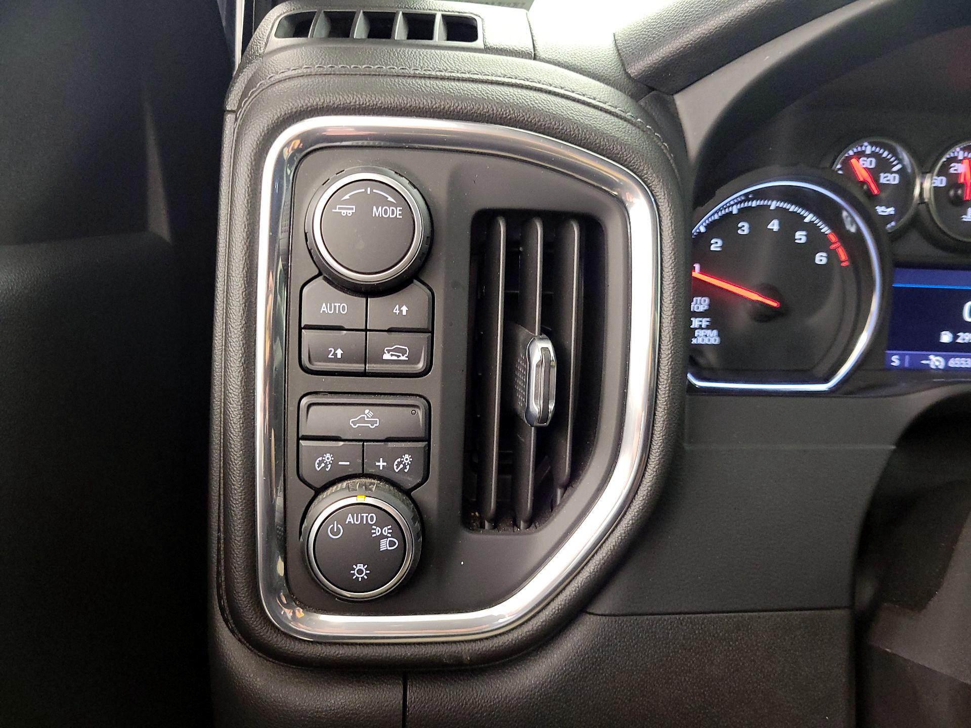 Thumbnail: 2021 Chevrolet Silverado 1500 - 13