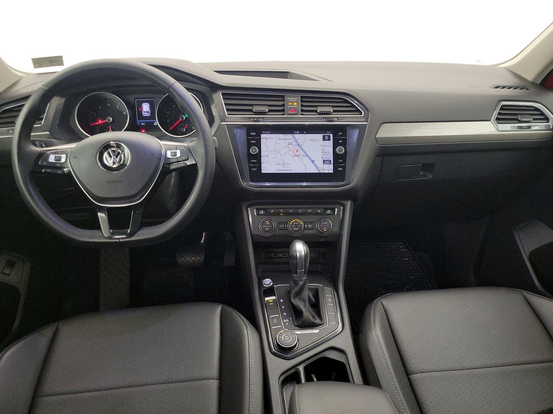 Thumbnail: 2018 Volkswagen Tiguan - 9
