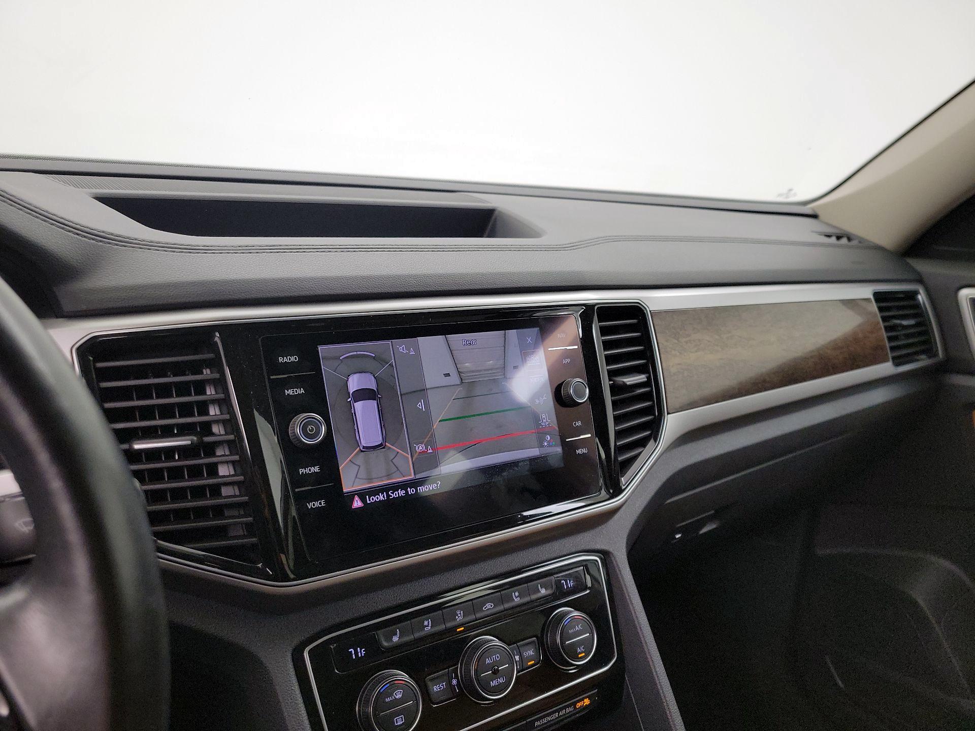 Thumbnail: 2018 Volkswagen Atlas - 15