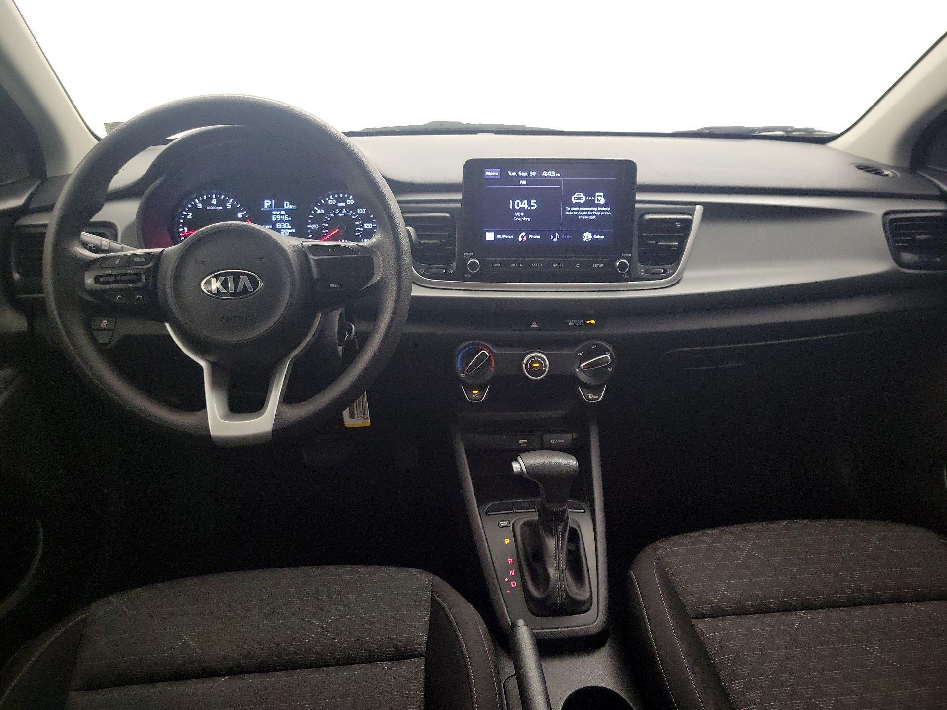 Thumbnail: 2021 Kia Rio - 9