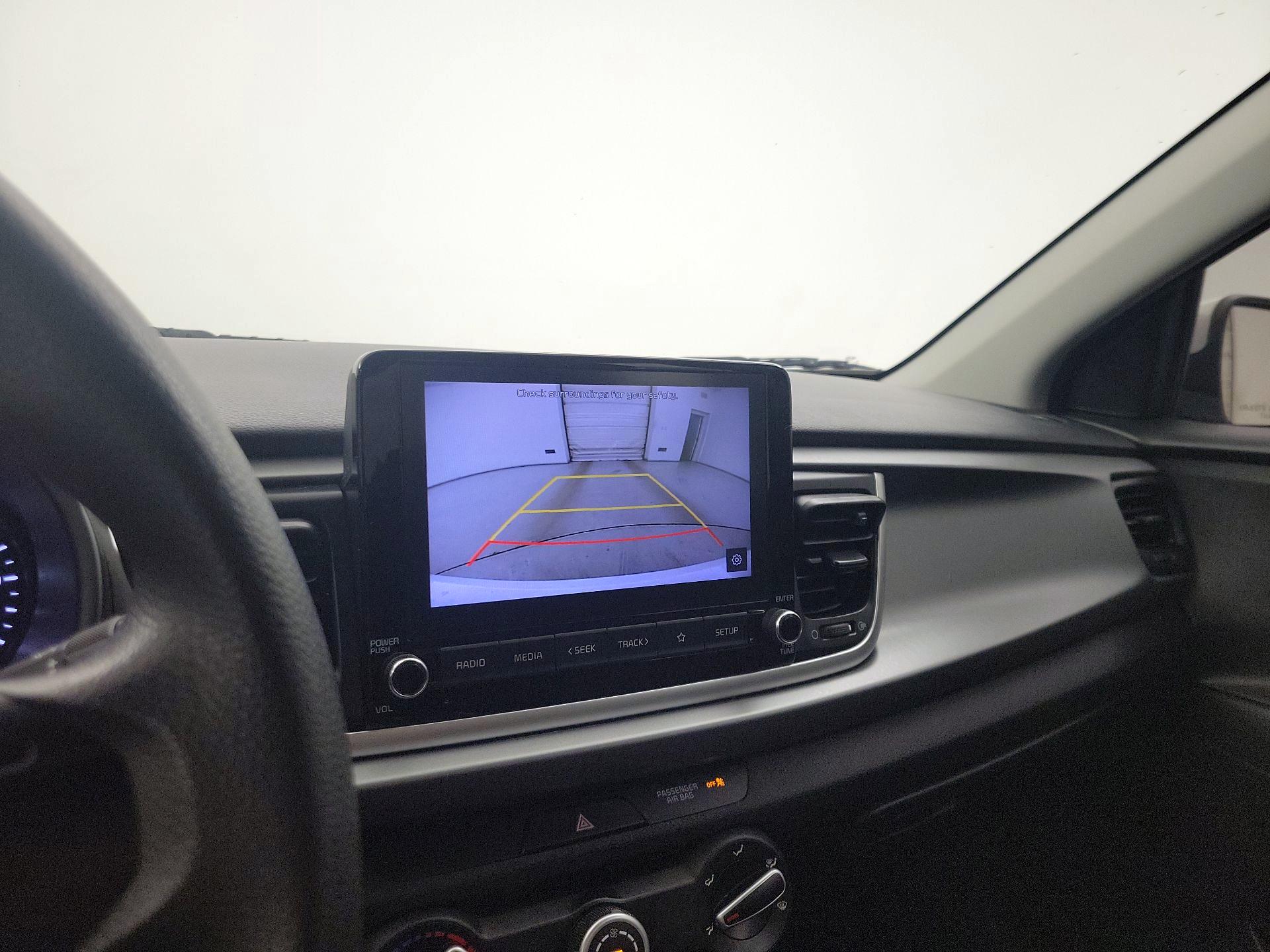 Thumbnail: 2021 Kia Rio - 14