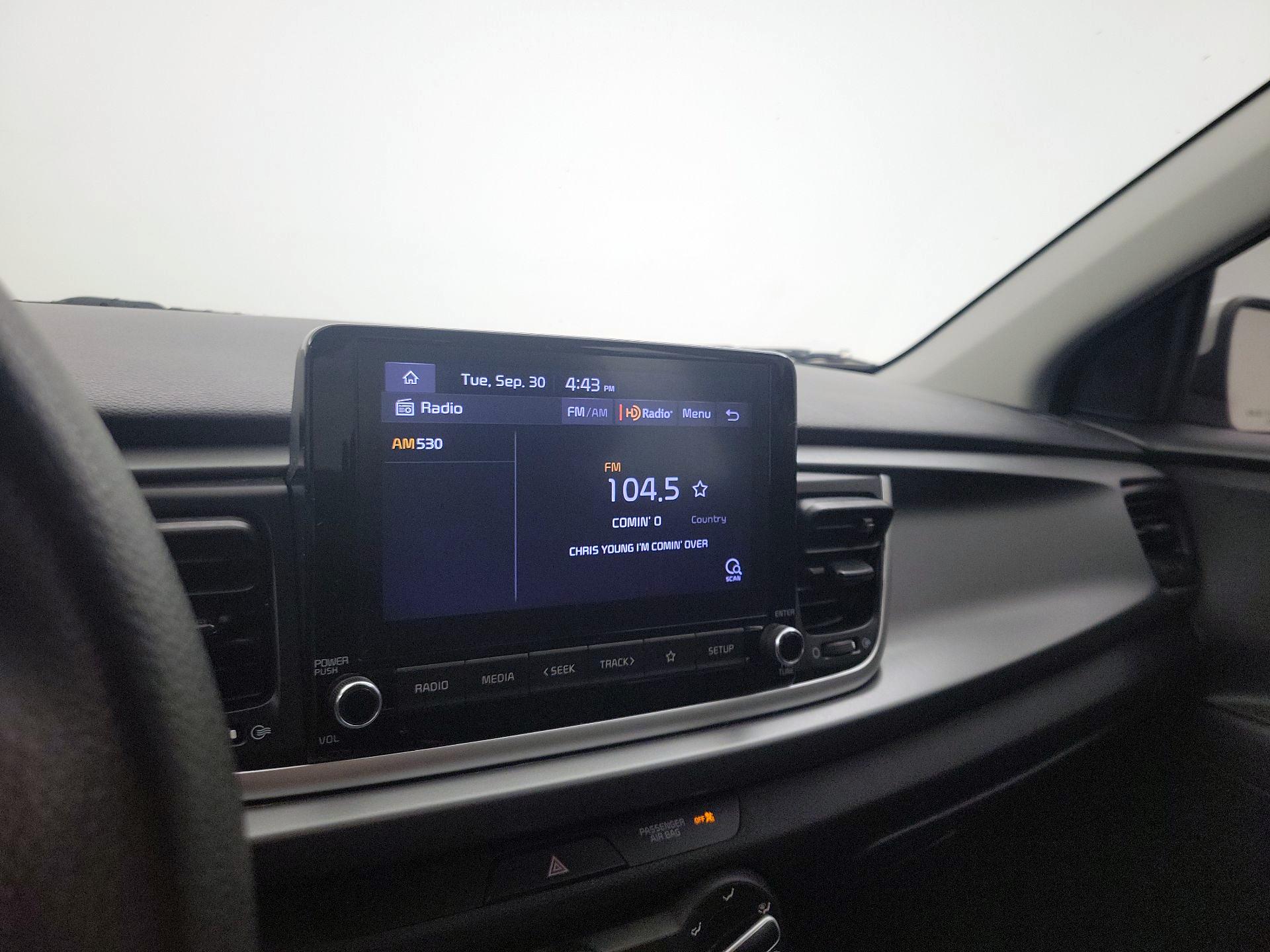 Thumbnail: 2021 Kia Rio - 15