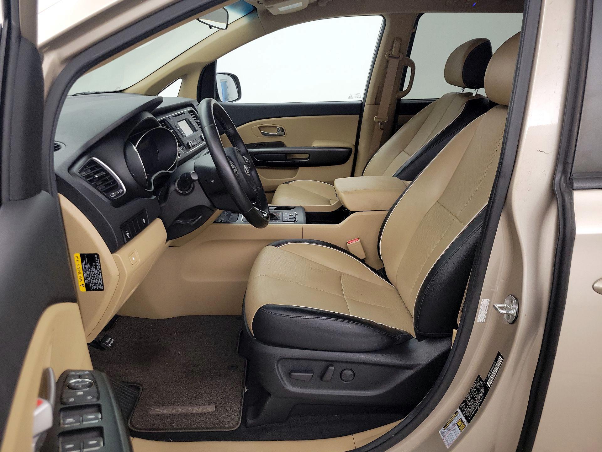 Thumbnail: 2017 Kia Sedona - 11