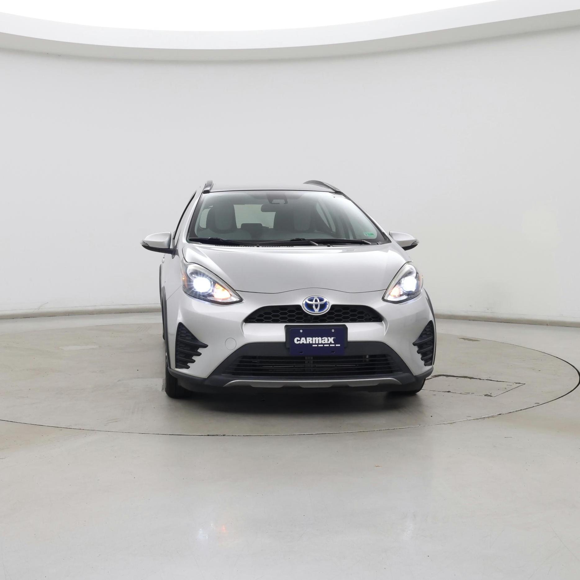 Thumbnail: 2018 Toyota Prius c - 5