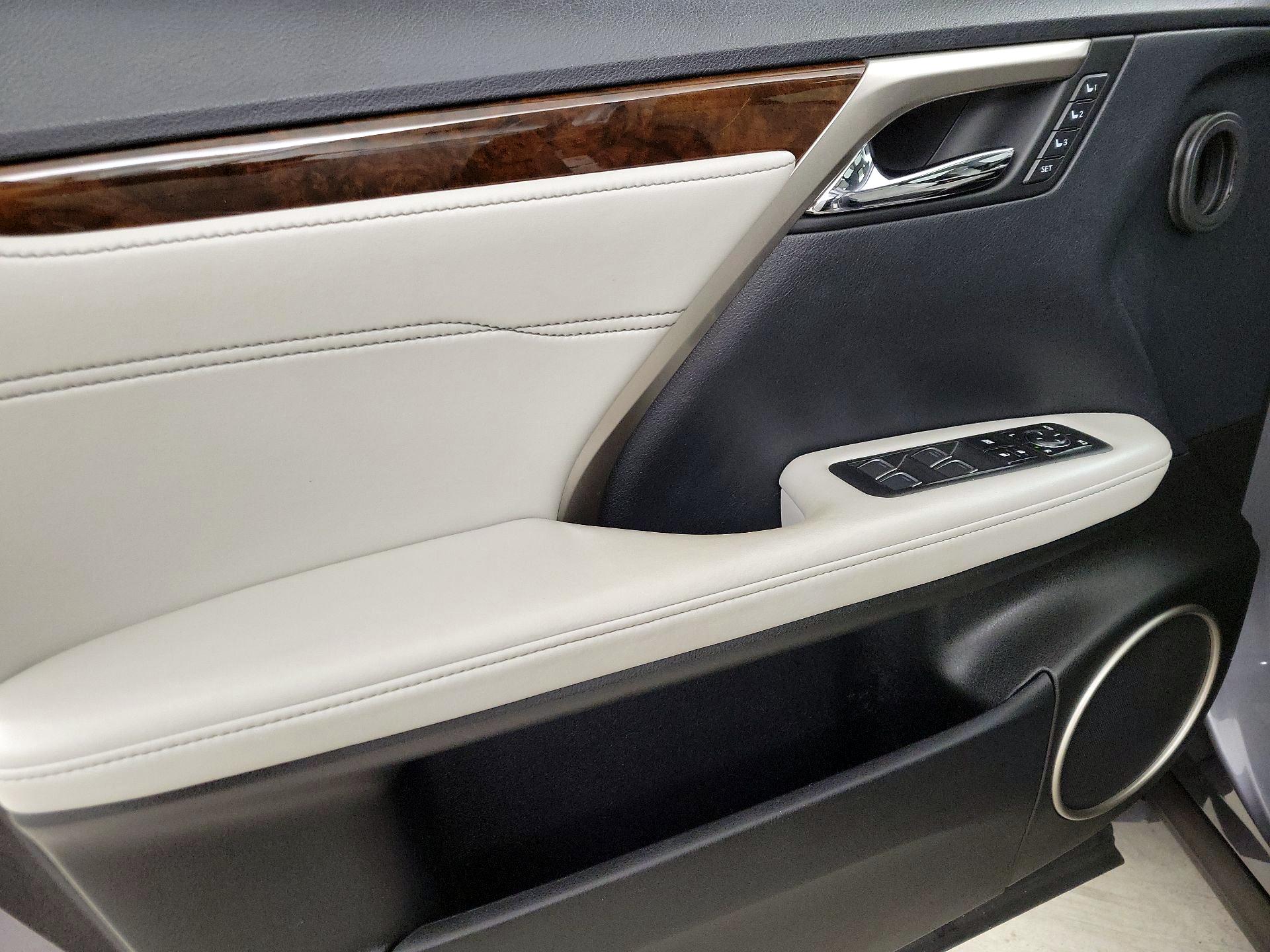 Thumbnail: 2019 Lexus RX - 12