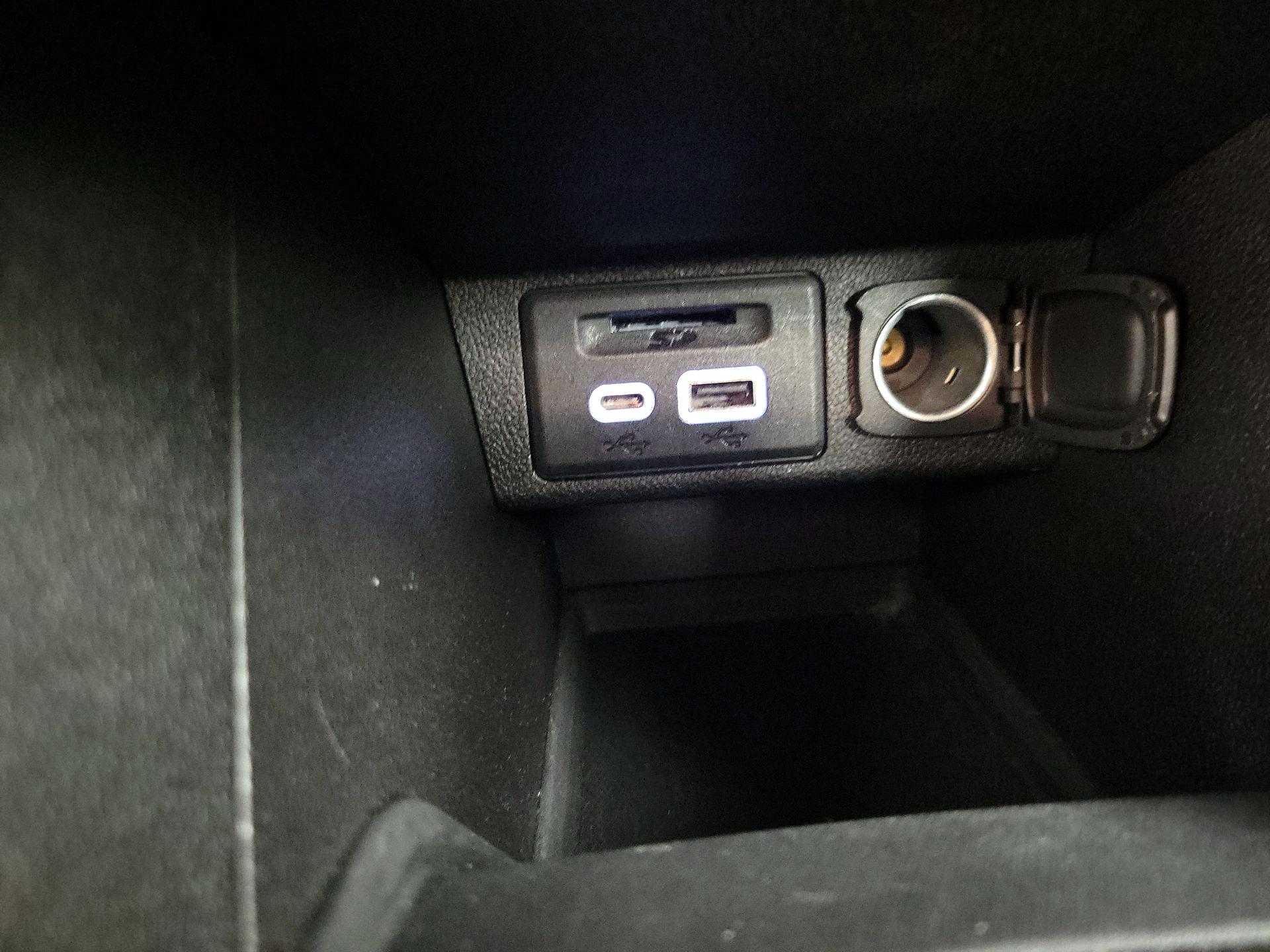 Thumbnail: 2023 Chevrolet Bolt EV - 18