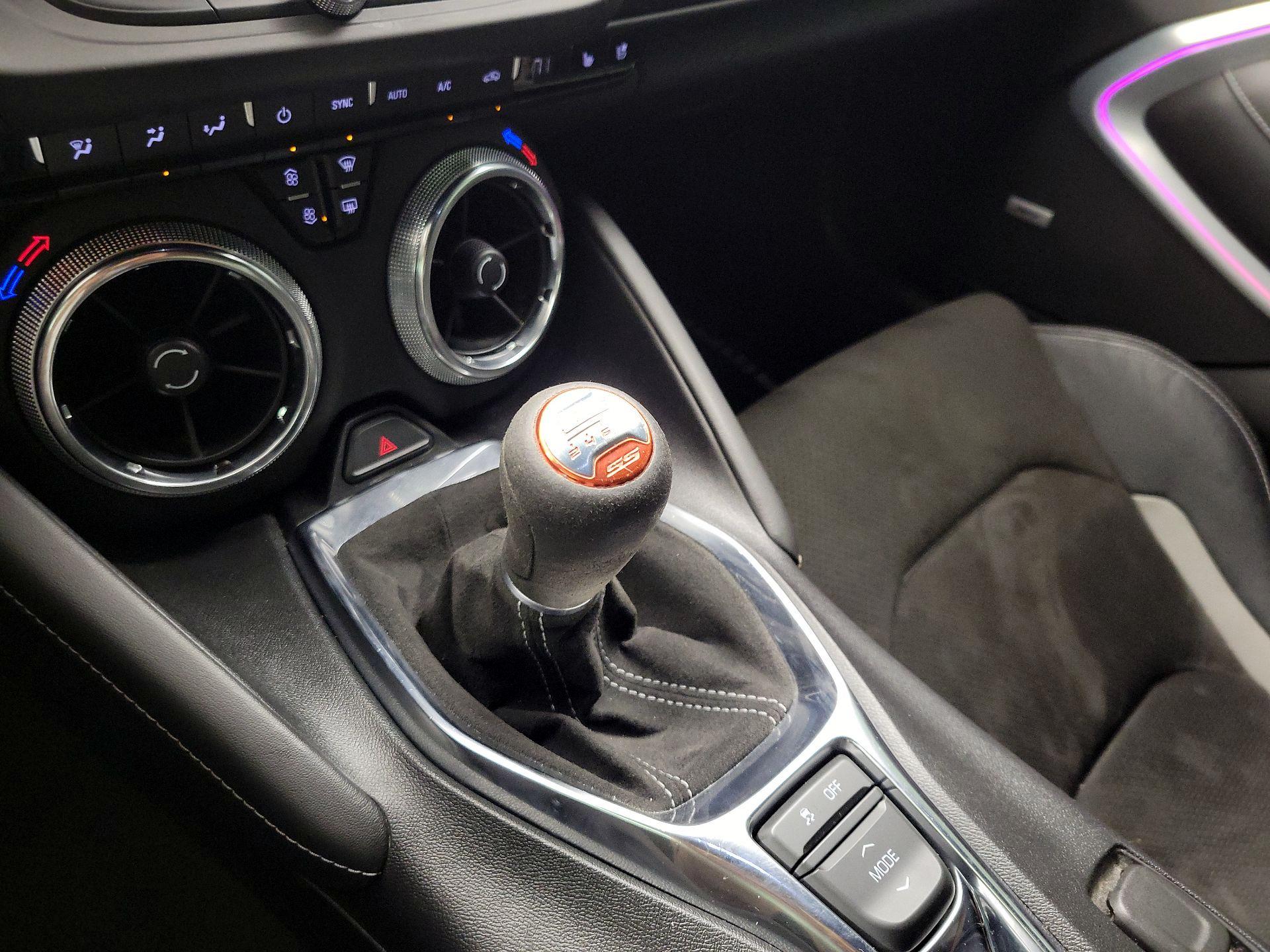 Thumbnail: 2020 Chevrolet Camaro - 18