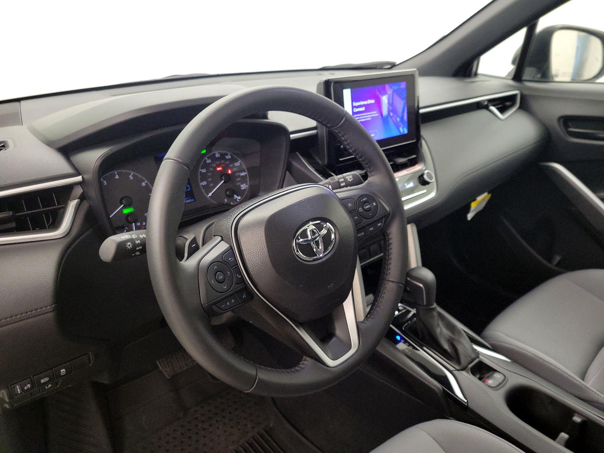 Thumbnail: 2025 Toyota Corolla Cross - 9