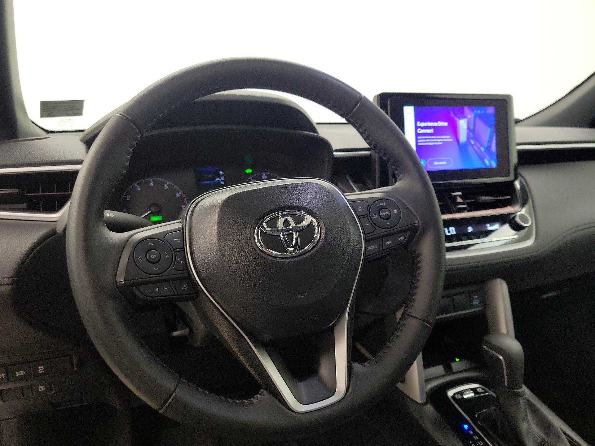 Thumbnail: 2025 Toyota Corolla Cross - 10