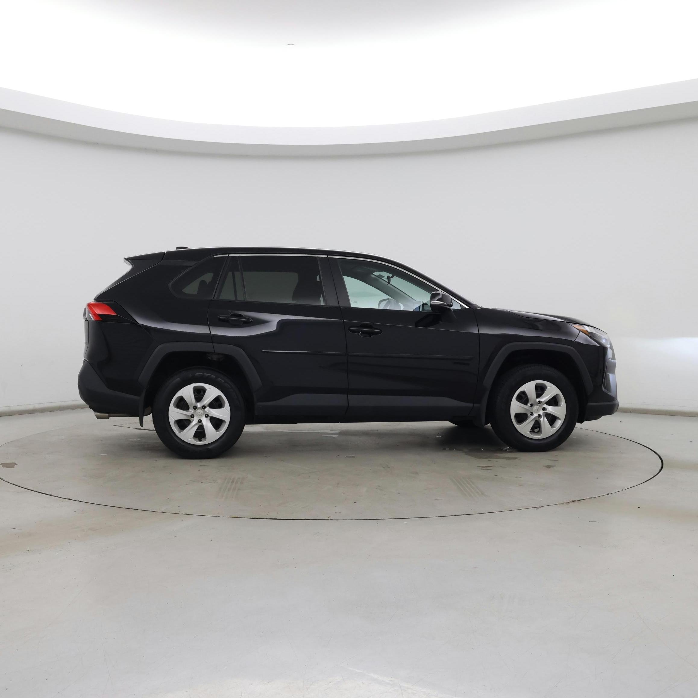 Thumbnail: 2023 Toyota RAV4 - 7
