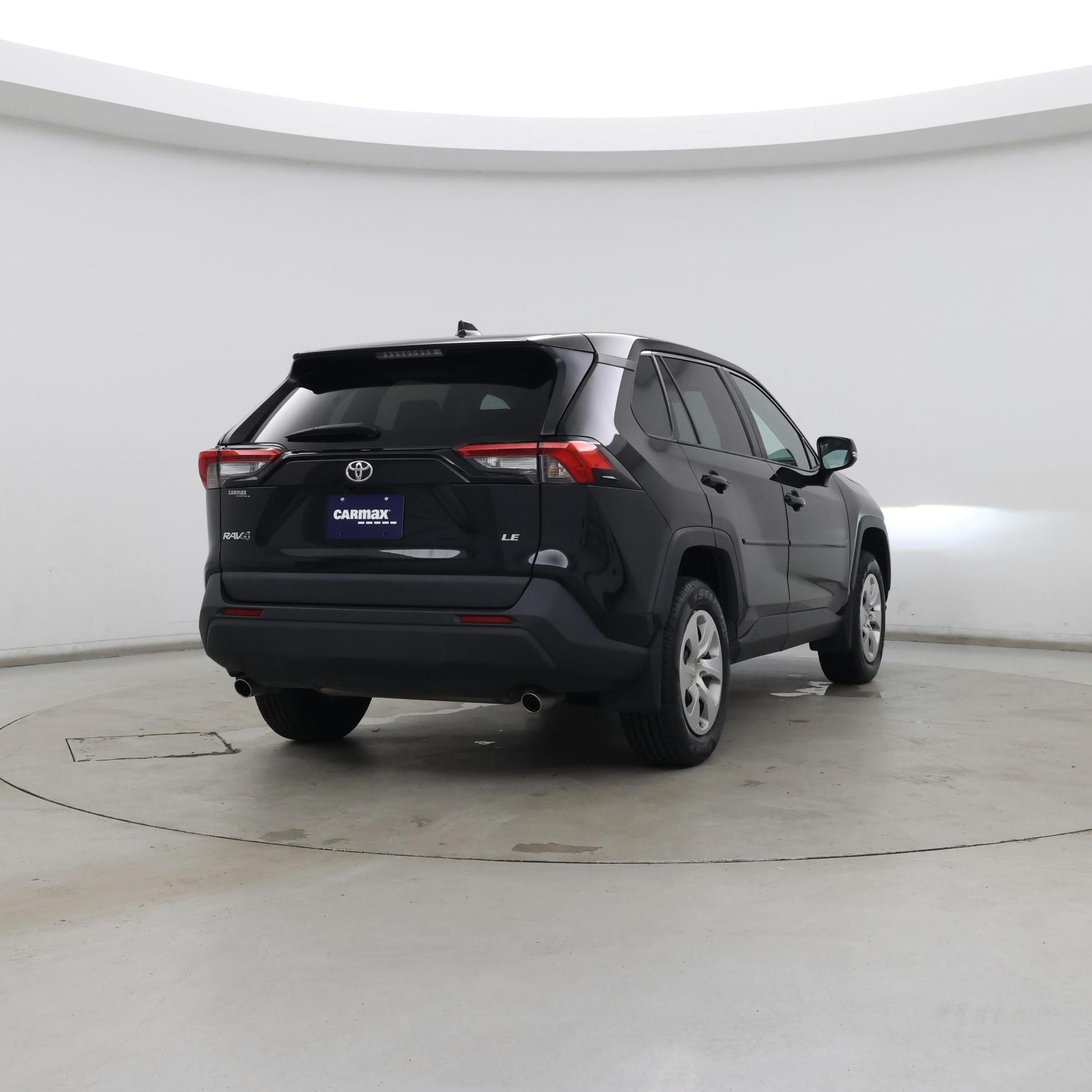 Thumbnail: 2023 Toyota RAV4 - 8