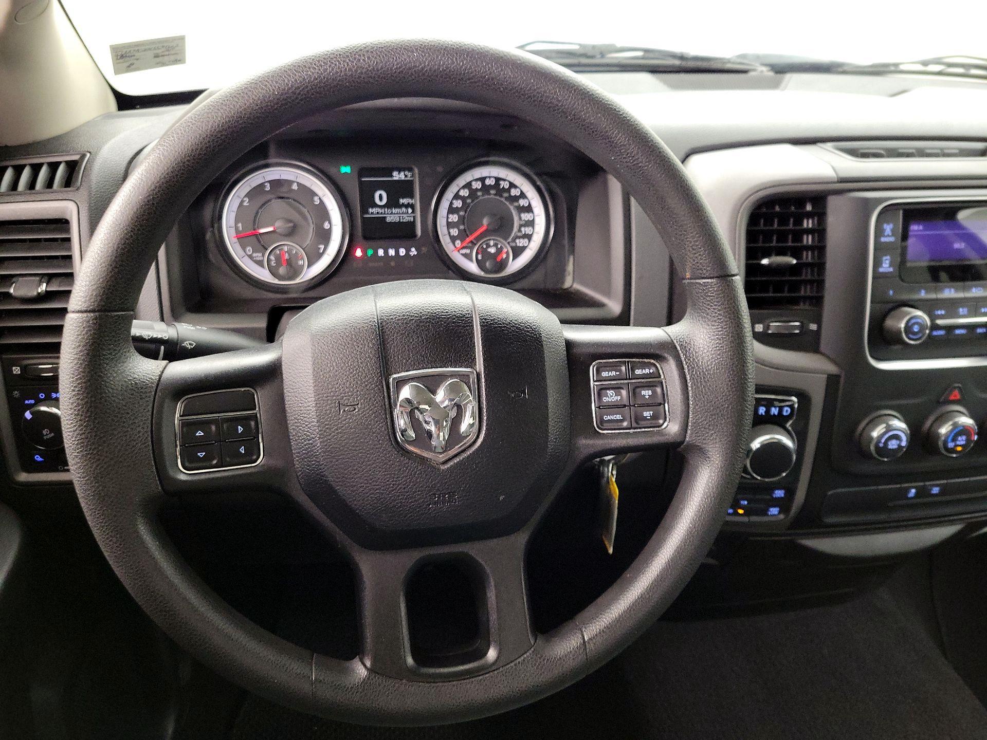 Thumbnail: 2019 RAM 1500 Classic - 10