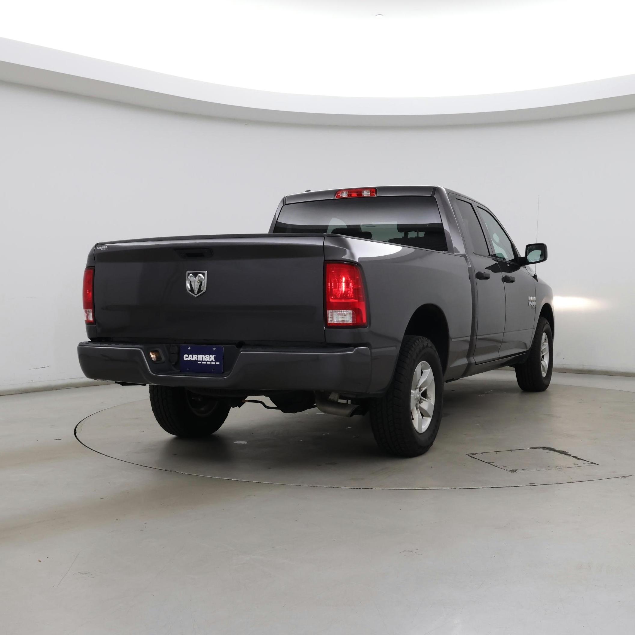 Thumbnail: 2019 RAM 1500 Classic - 8