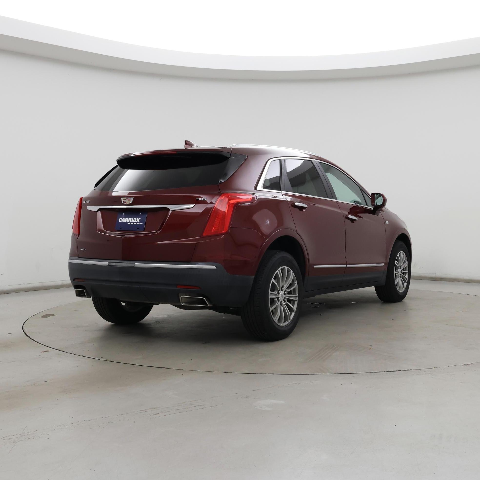 Thumbnail: 2018 Cadillac XT5 - 8