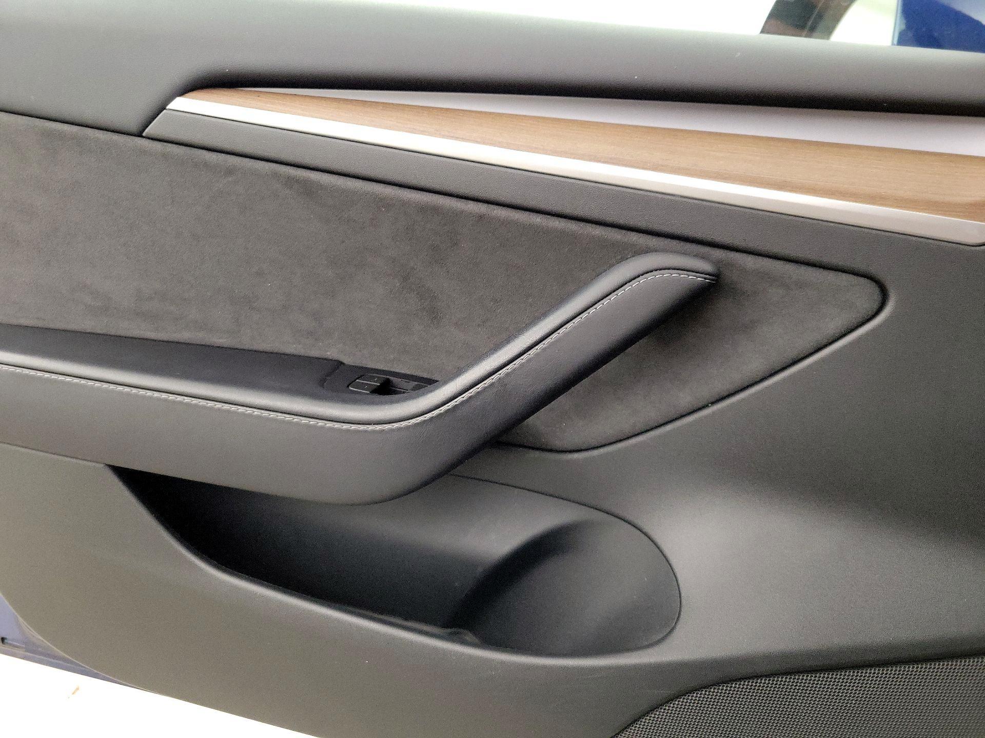 Thumbnail: 2023 Tesla Model 3 - 12