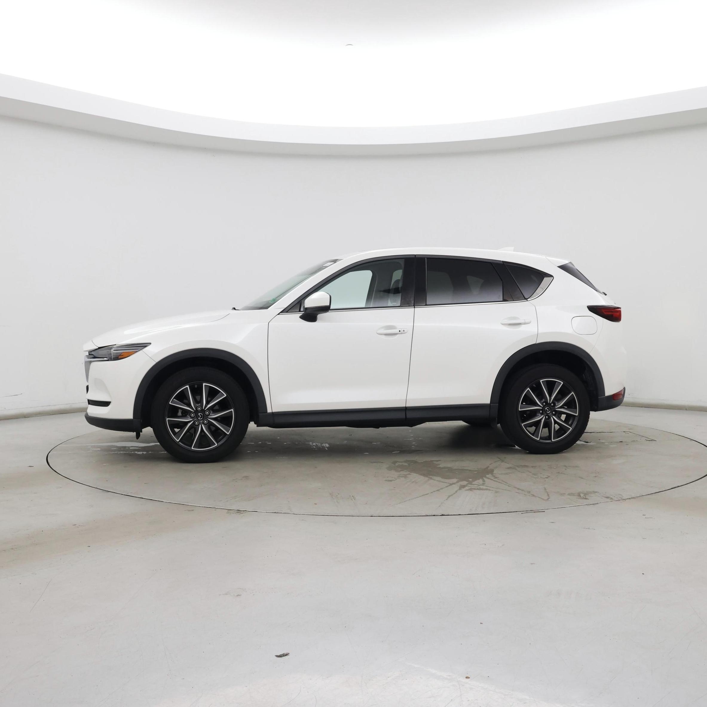Thumbnail: 2018 Mazda CX-5 - 3