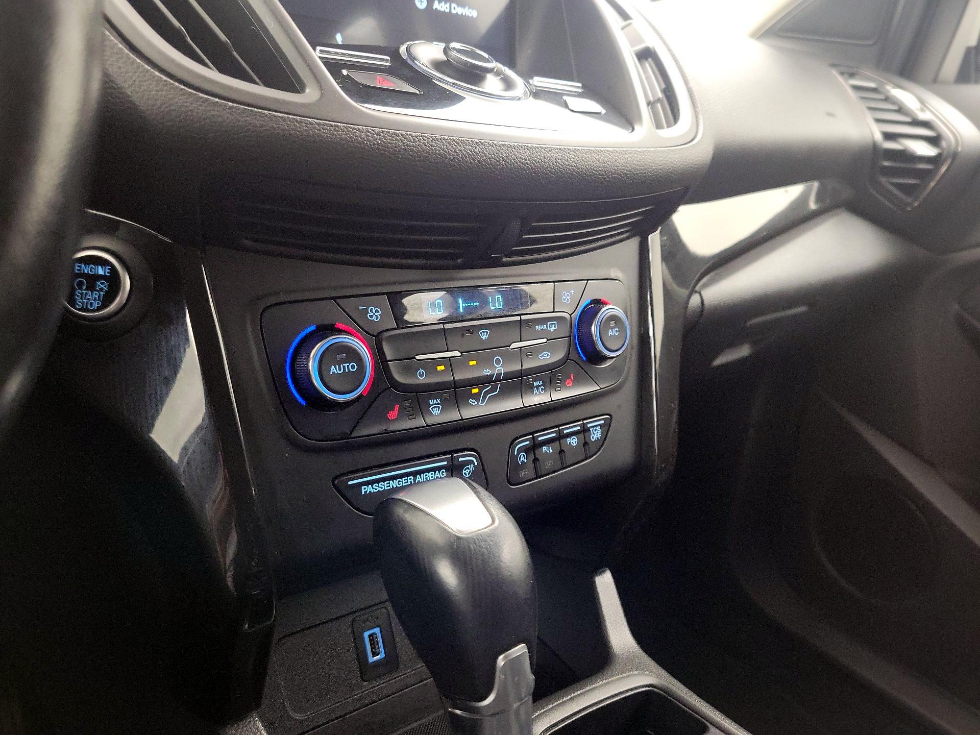 Thumbnail: 2017 Ford Escape - 16