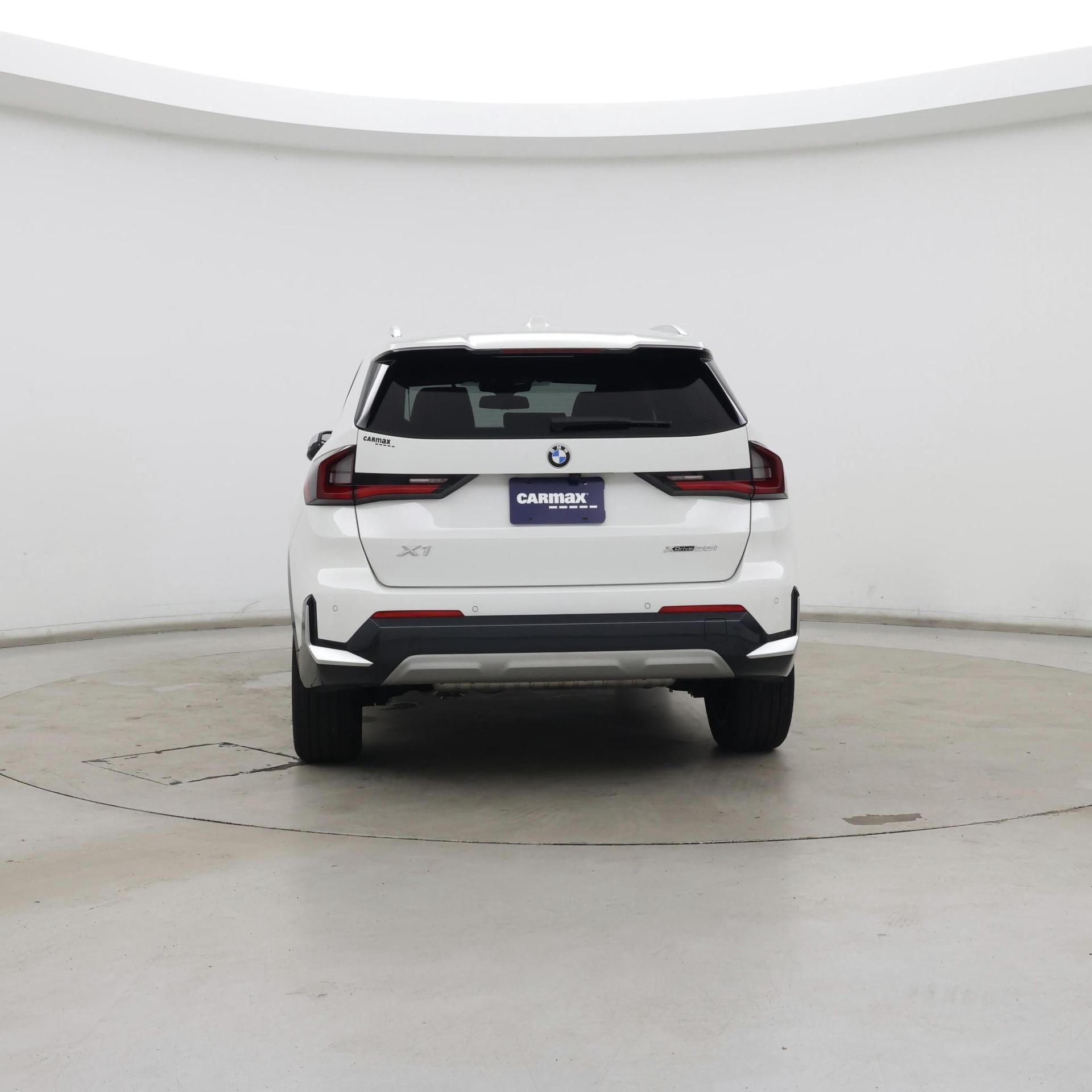 Thumbnail: 2023 BMW X1 - 6